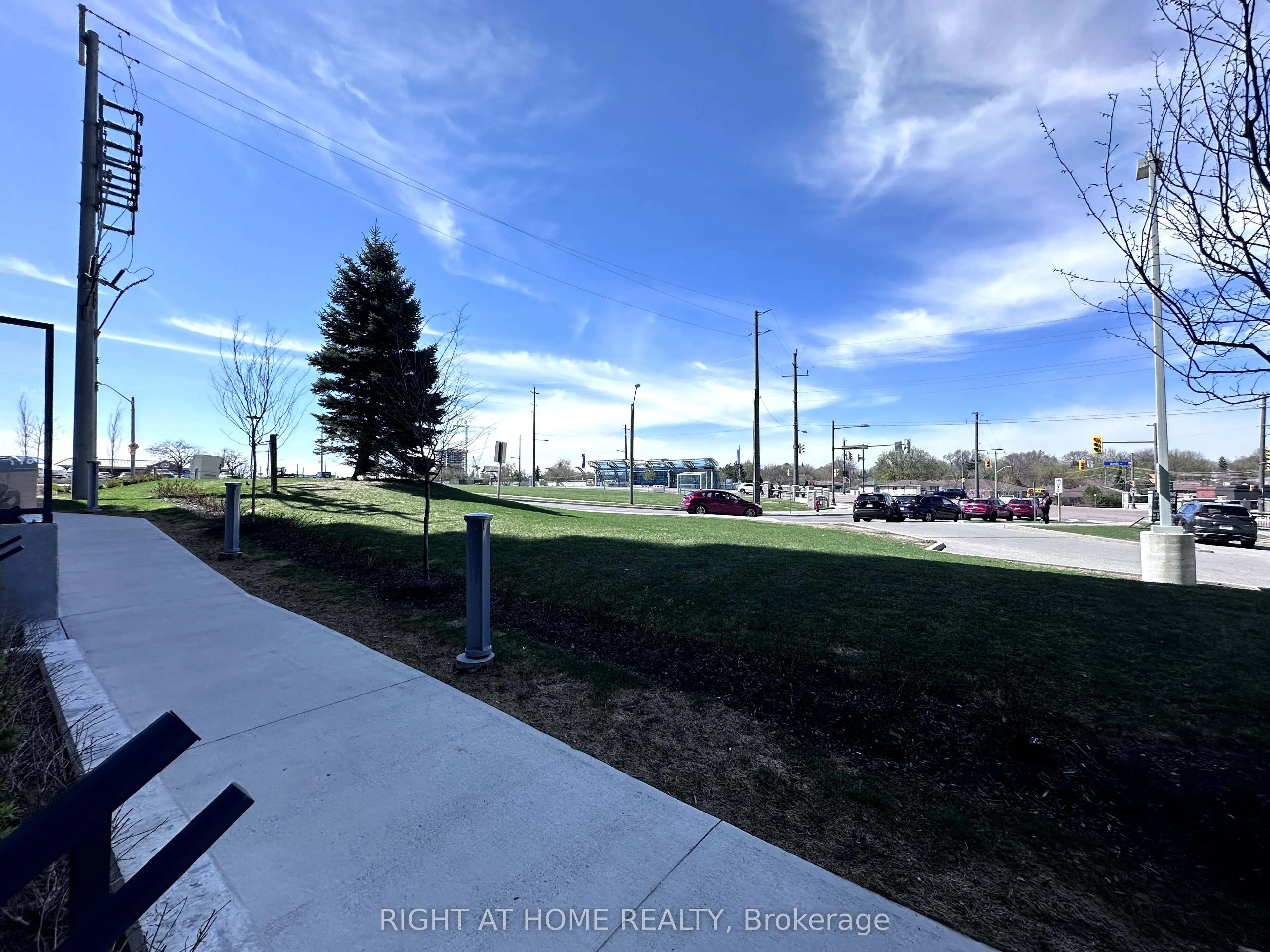 185 Deerfield Road, #015