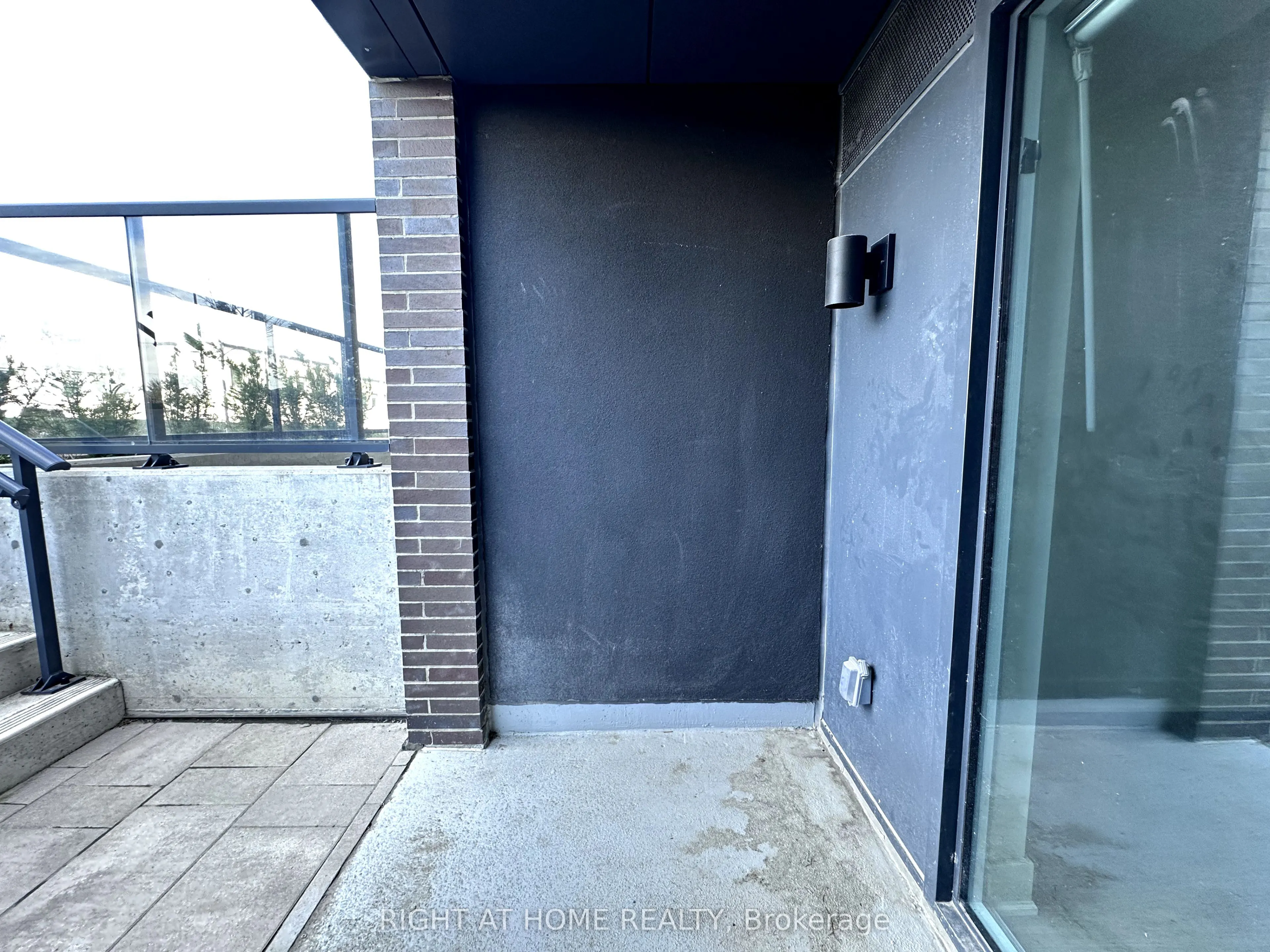 185 Deerfield Road, #015