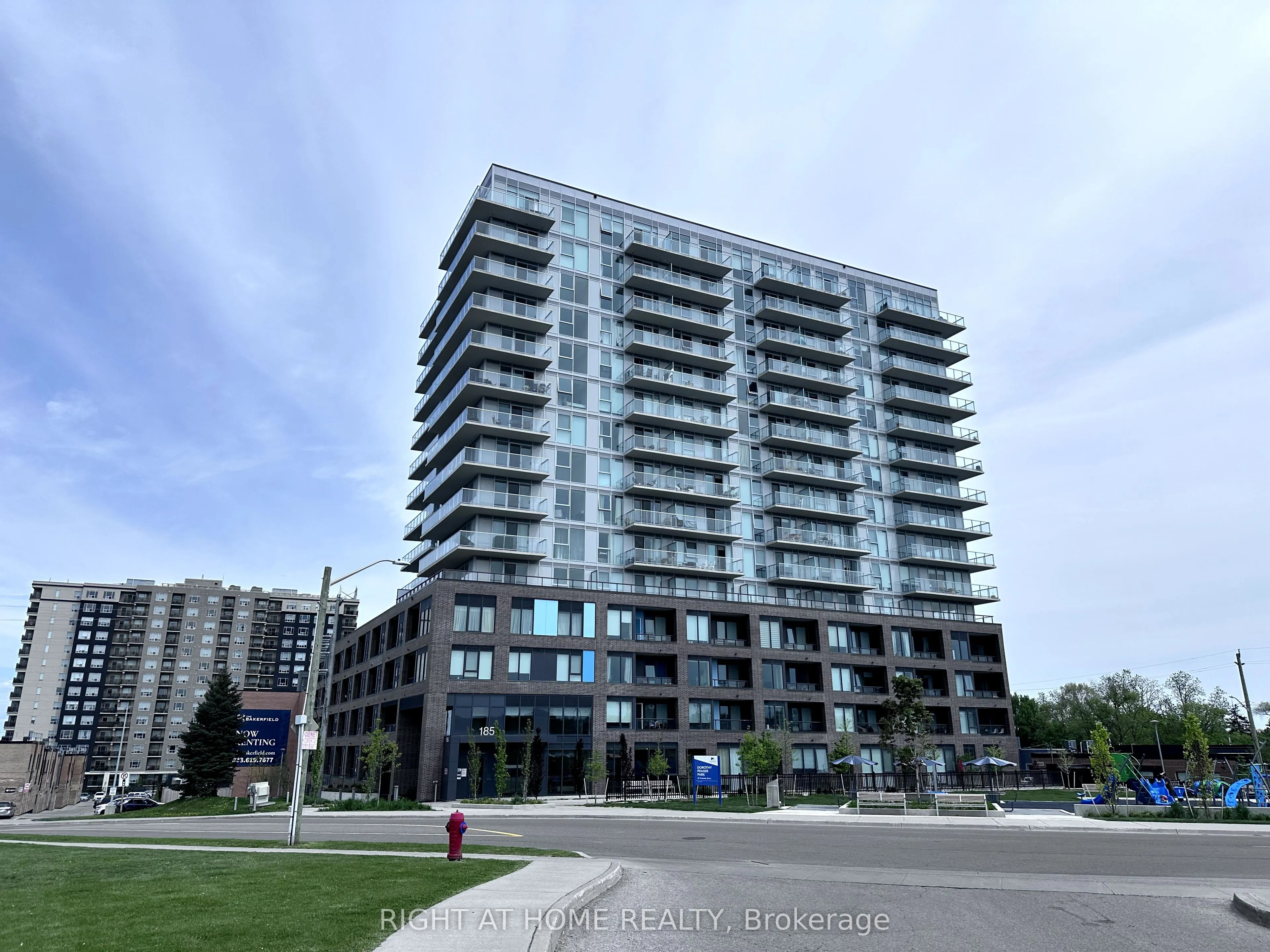185 Deerfield Road, #015
