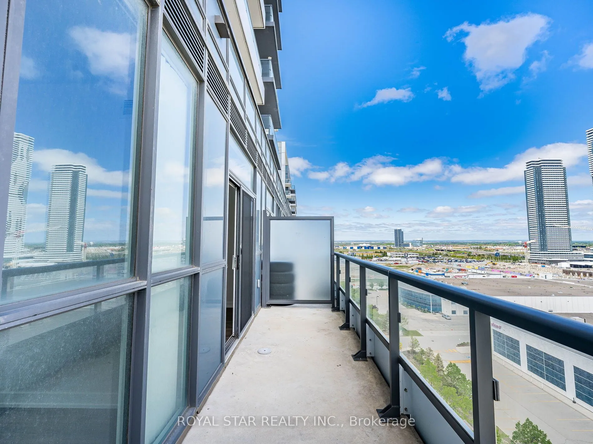38 Honeycrisp Crescent, #1120