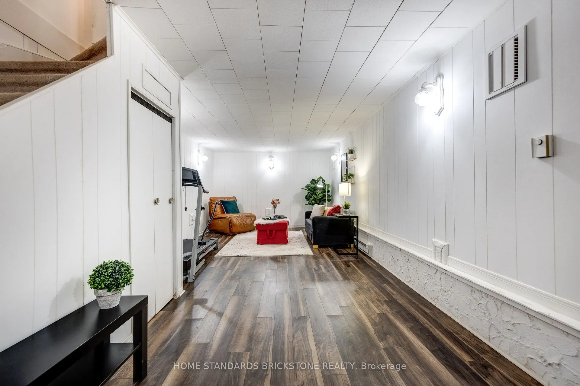 11 Reith Way, #405