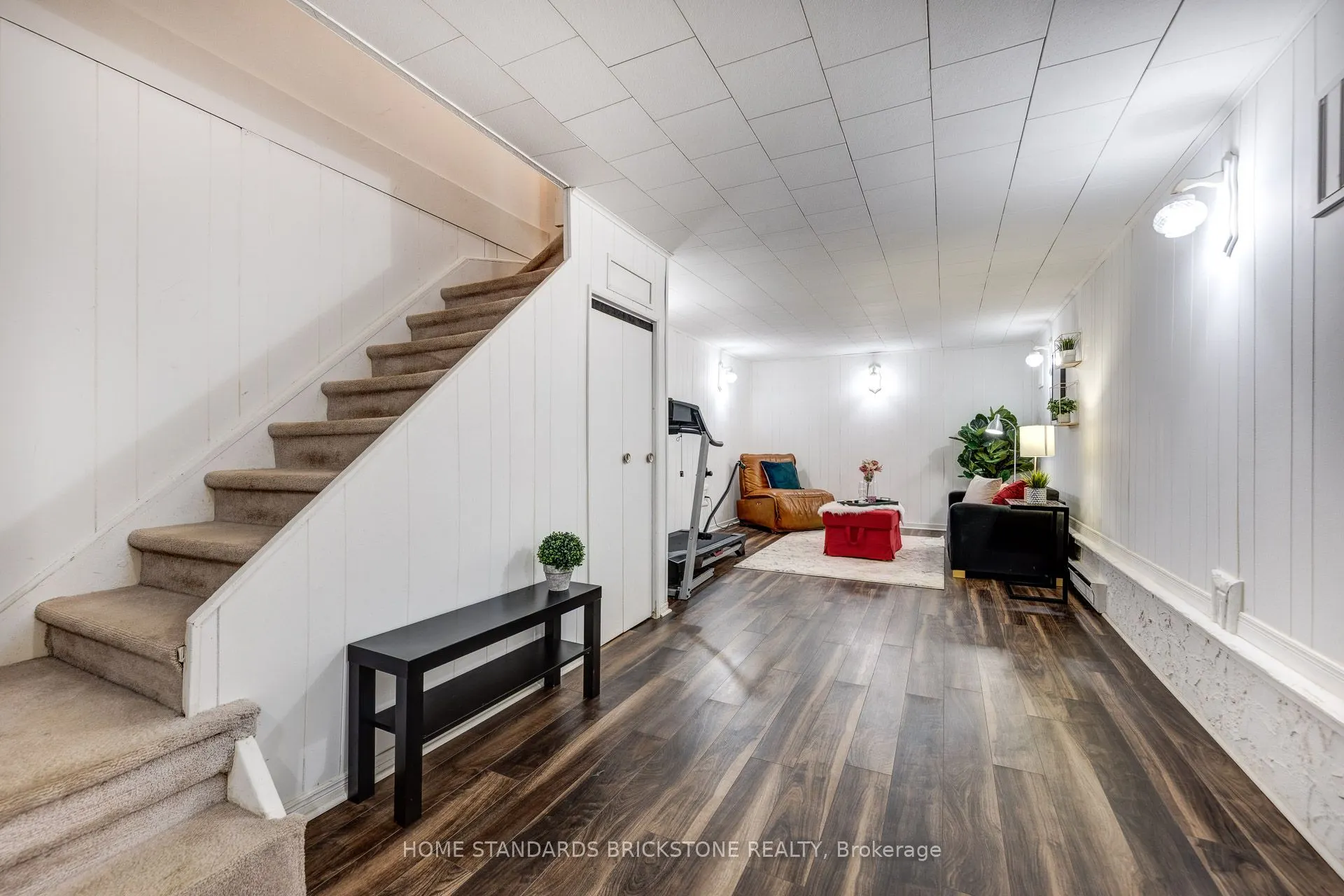 11 Reith Way, #405