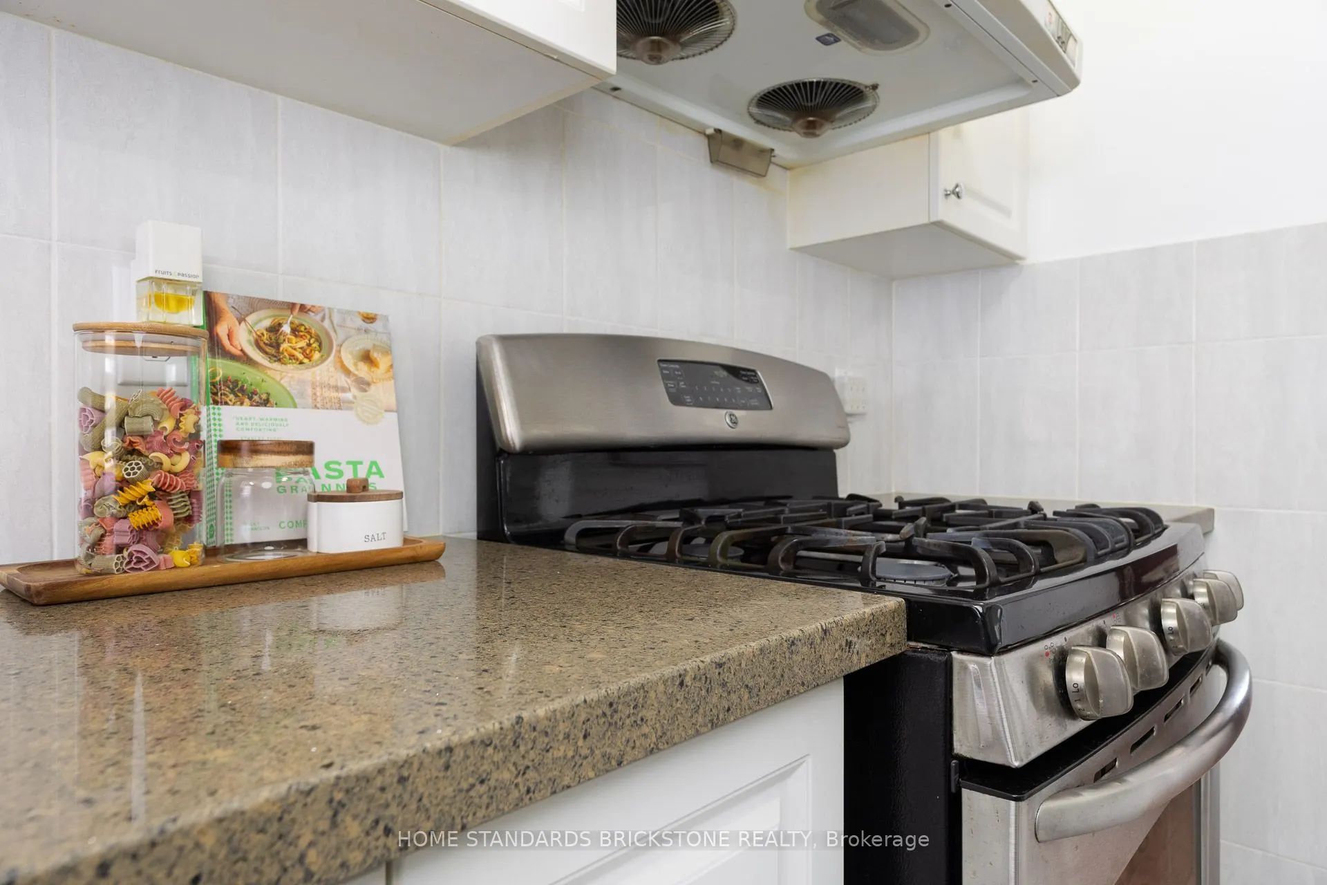 11 Reith Way, #405