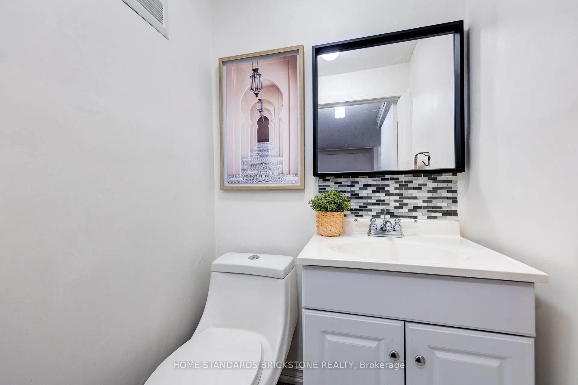 11 Reith Way, #405