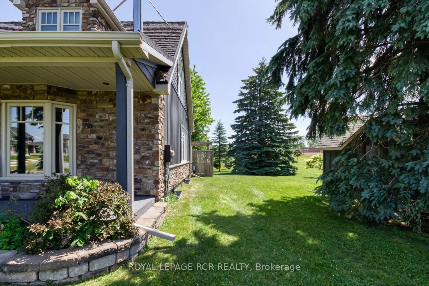 2163 Concession 8 Road