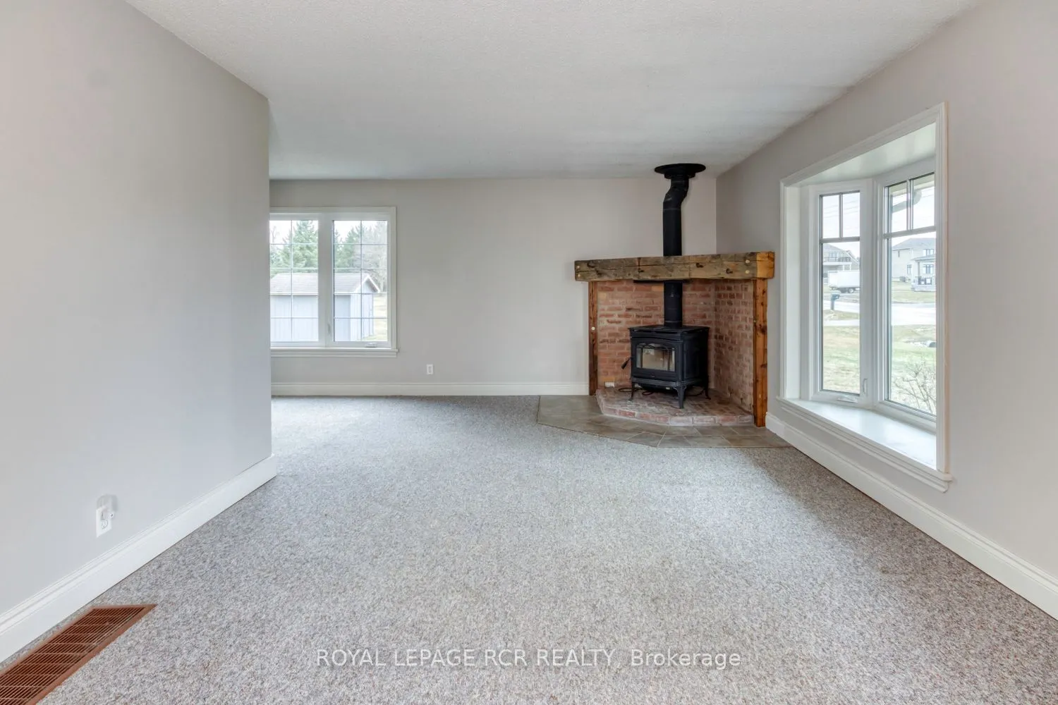 2163 Concession 8 Road