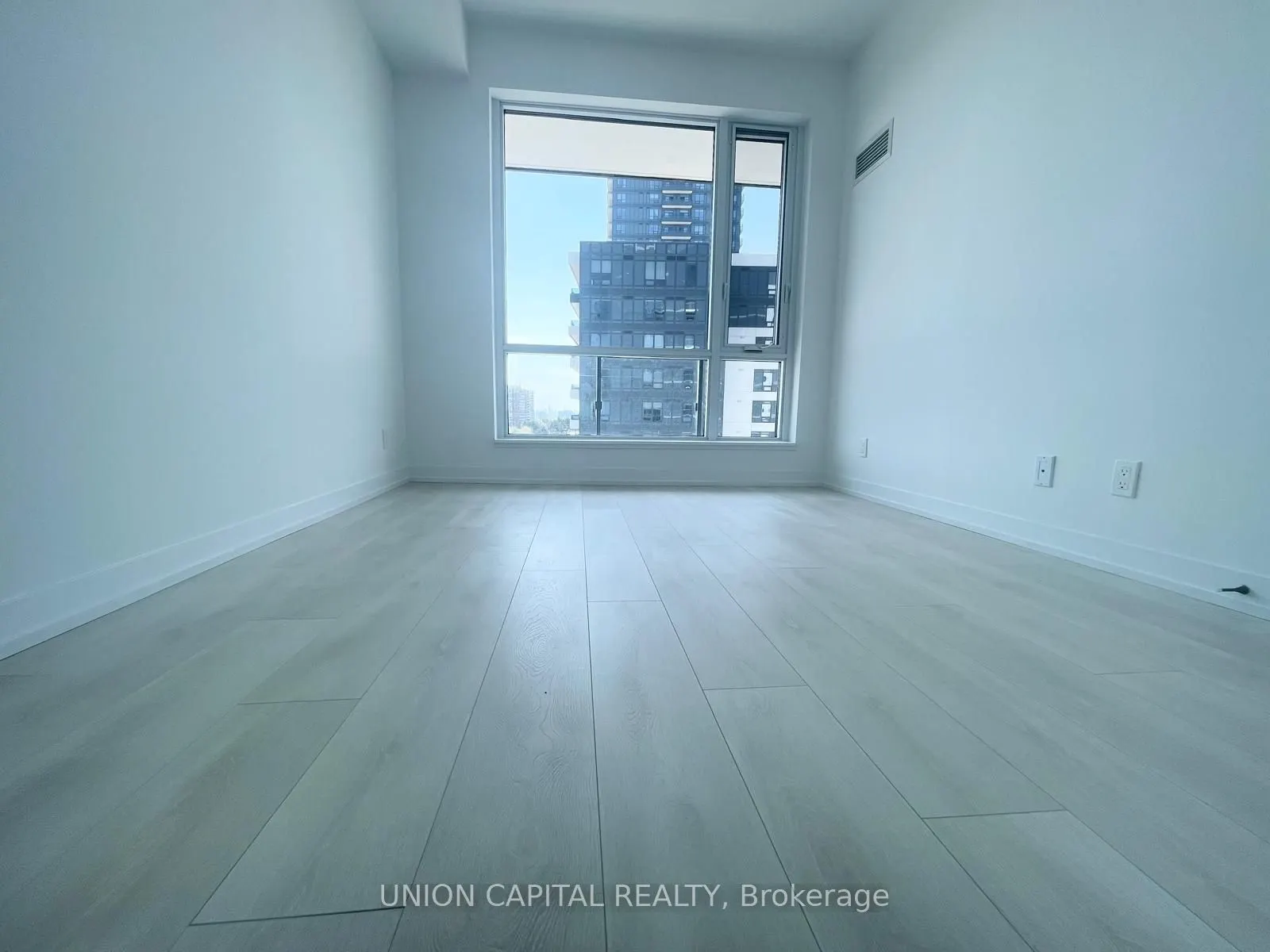 7950 Bathurst Street, #917