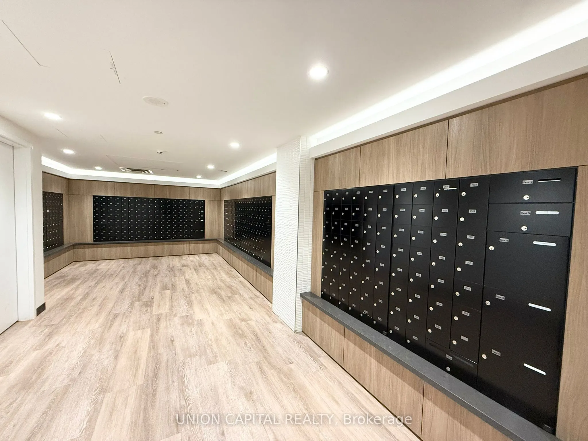 7950 Bathurst Street, #917