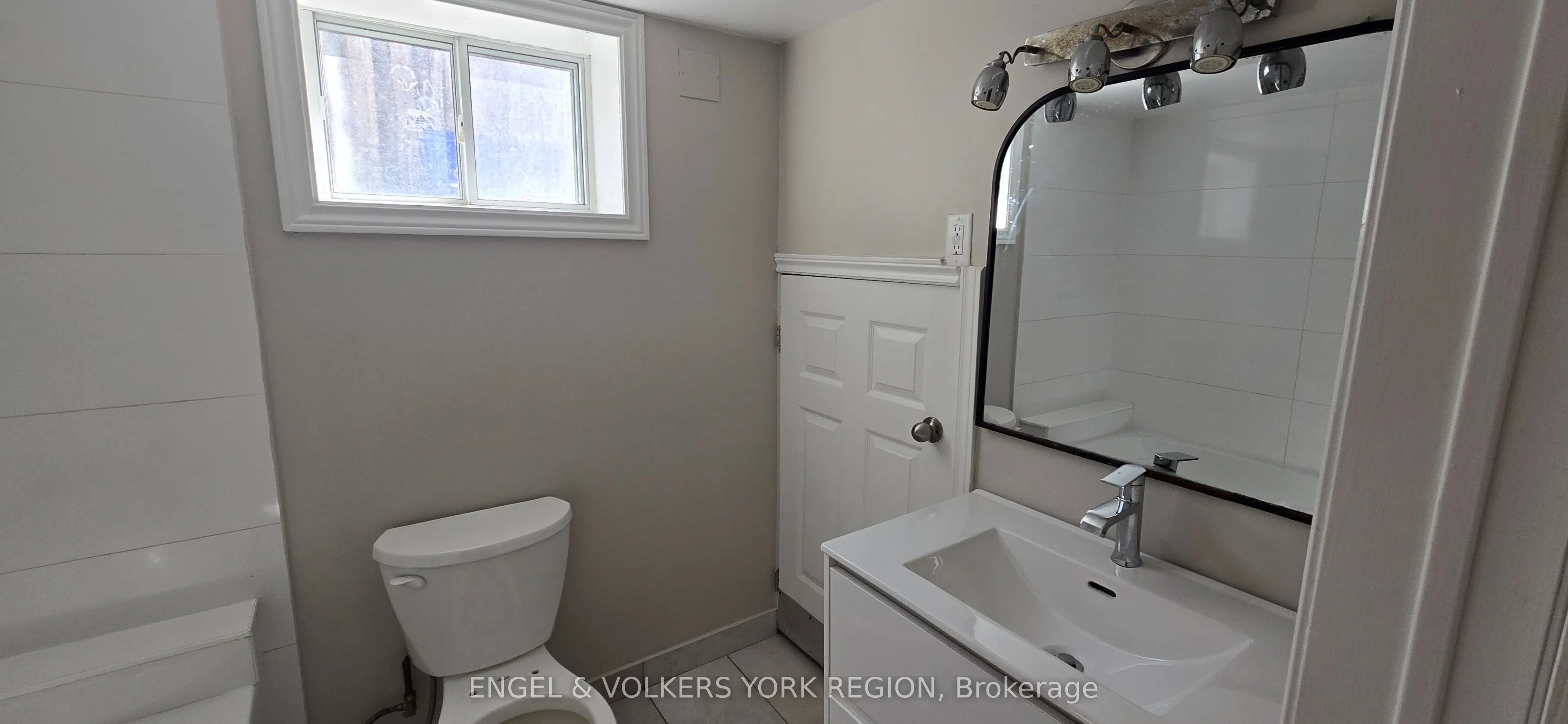 117 Septonne Ave Avenue, #B