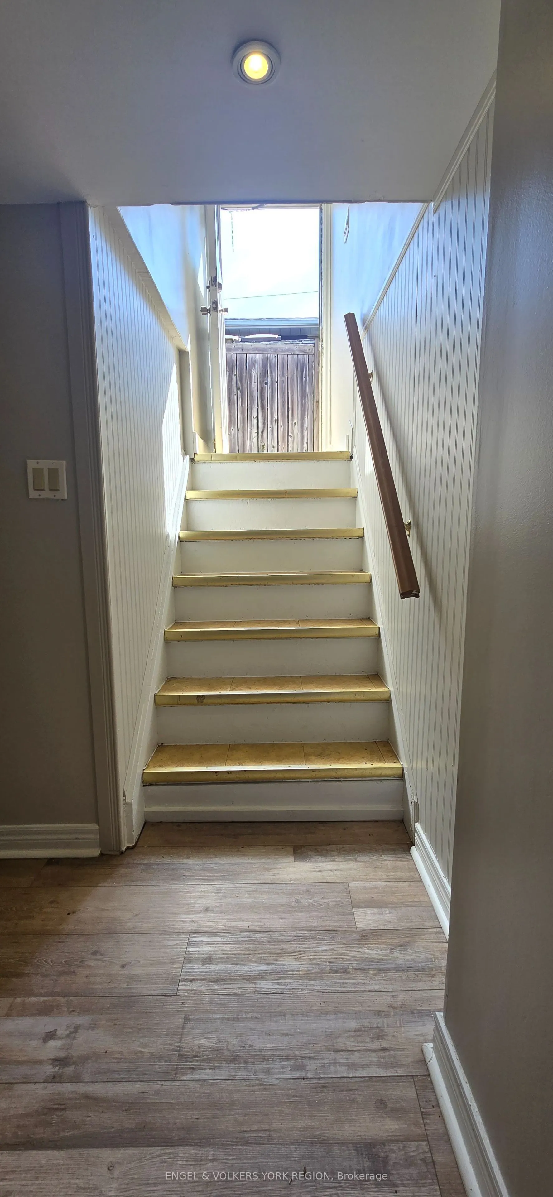 117 Septonne Ave Avenue, #B