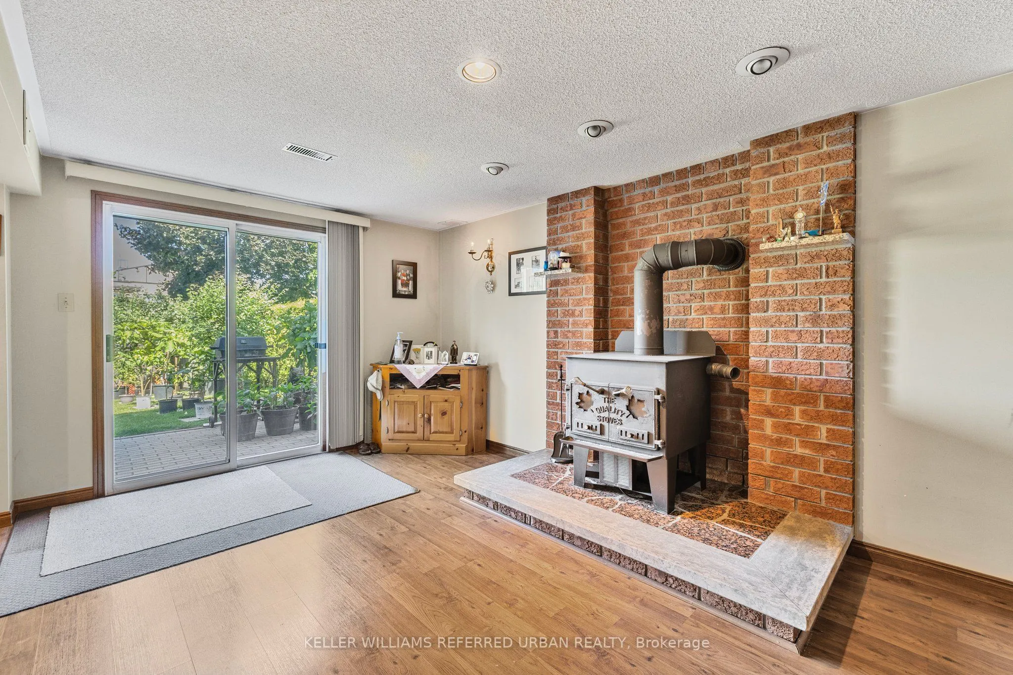 160 Miller Park Avenue