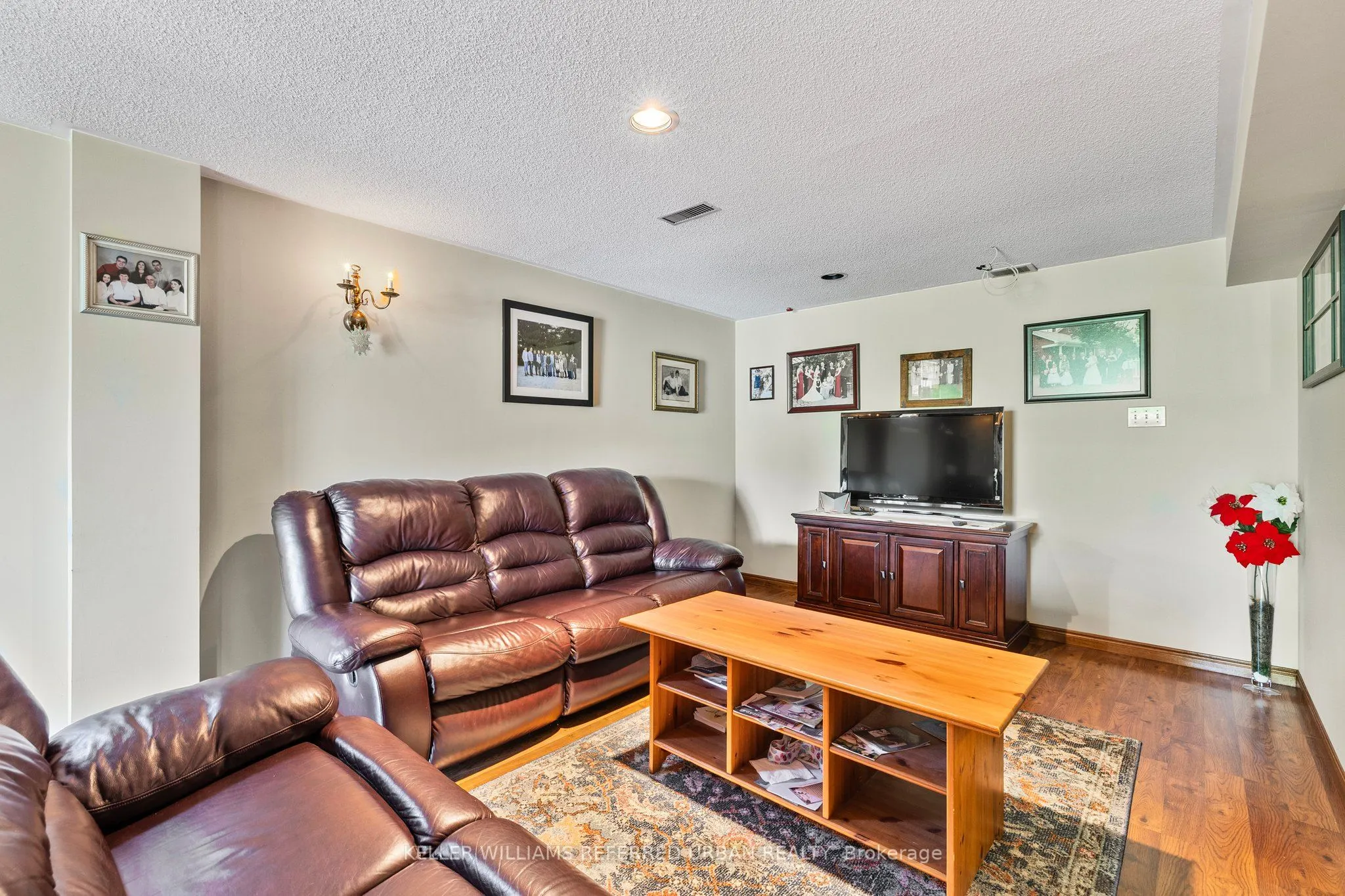 160 Miller Park Avenue