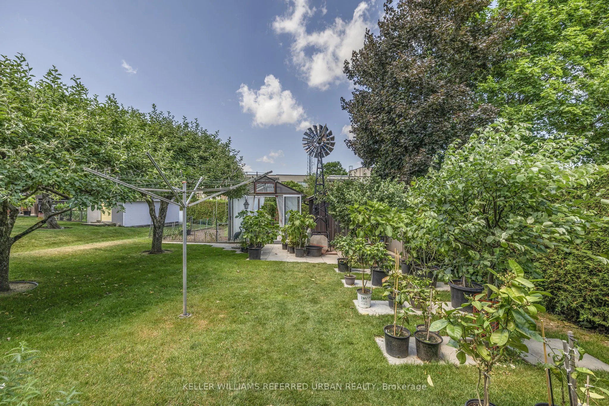 160 Miller Park Avenue
