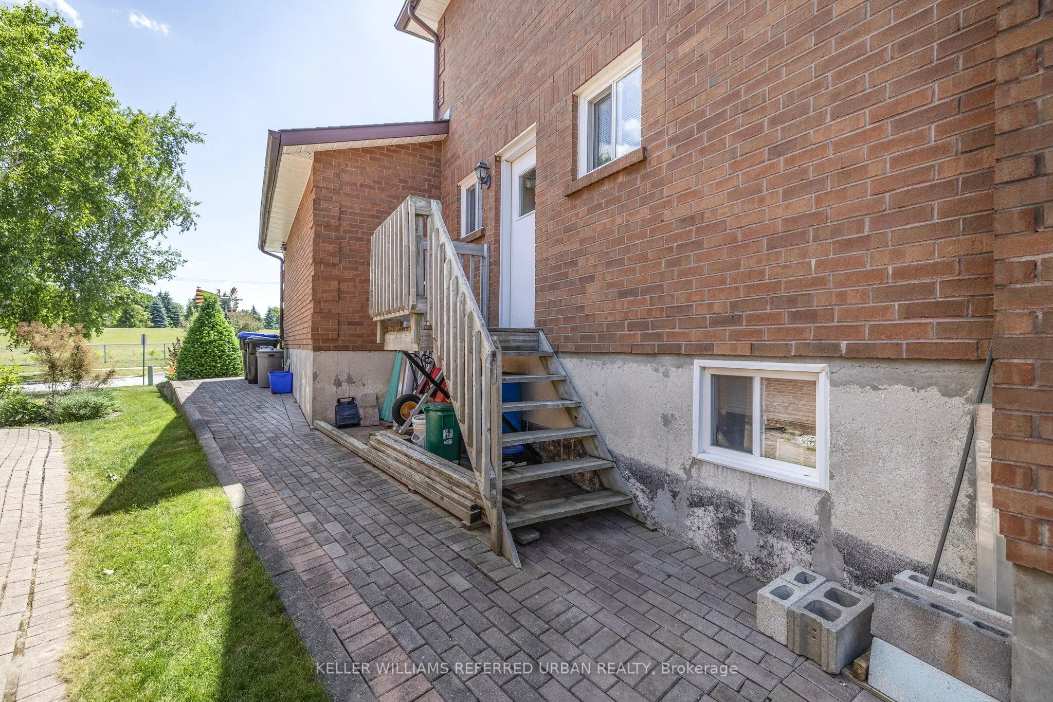 160 Miller Park Avenue
