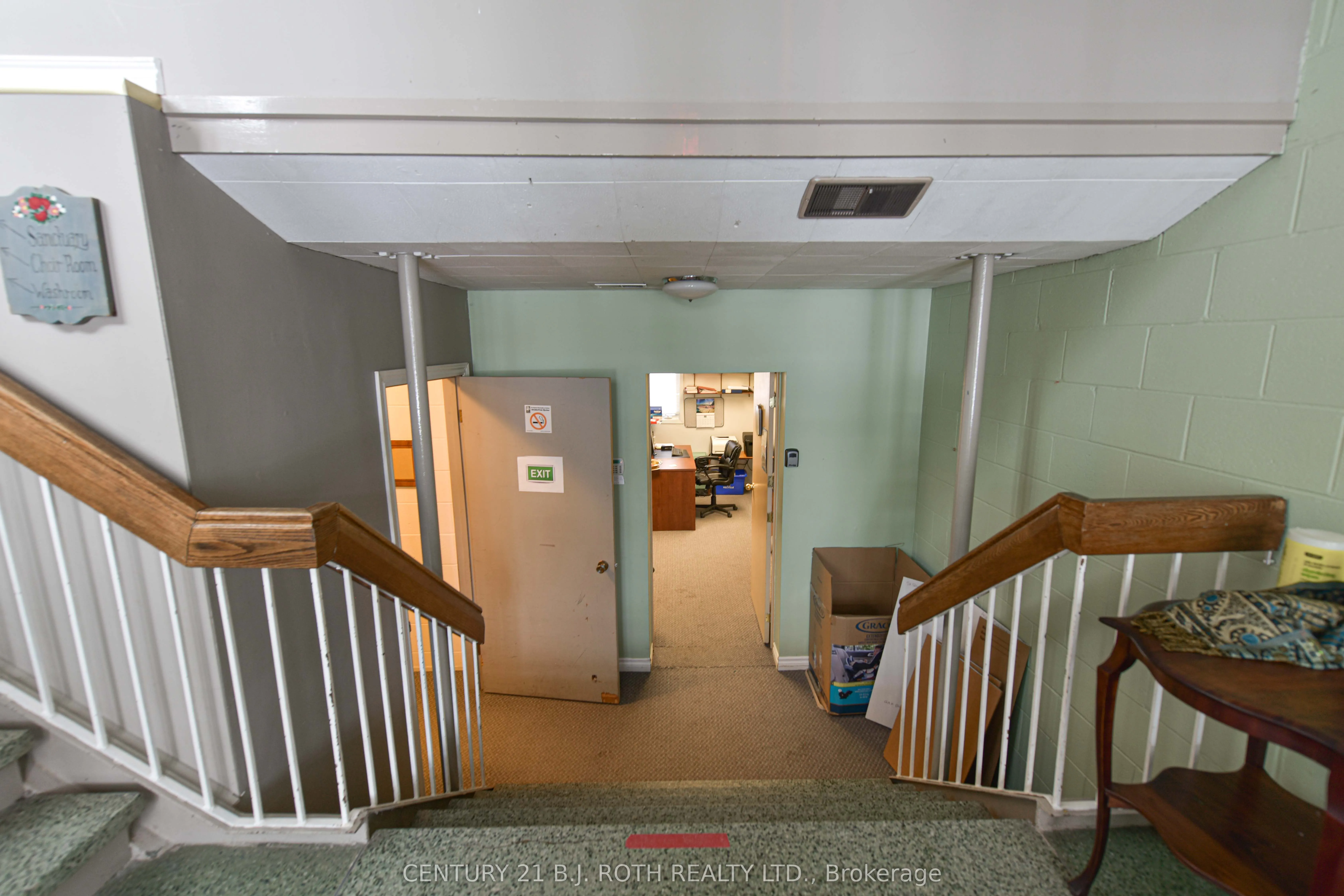 523 Simcoe Street
