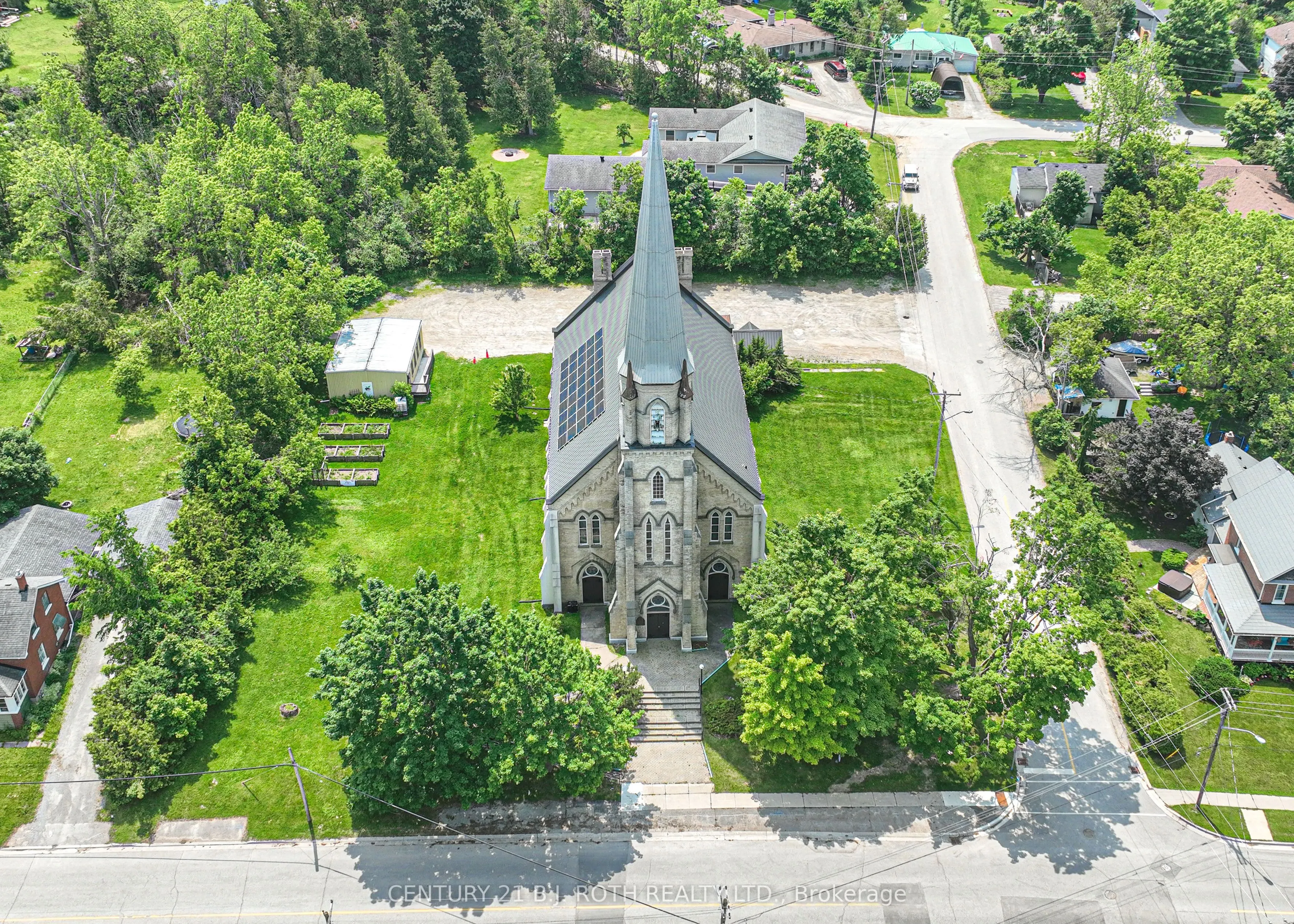 523 Simcoe Street