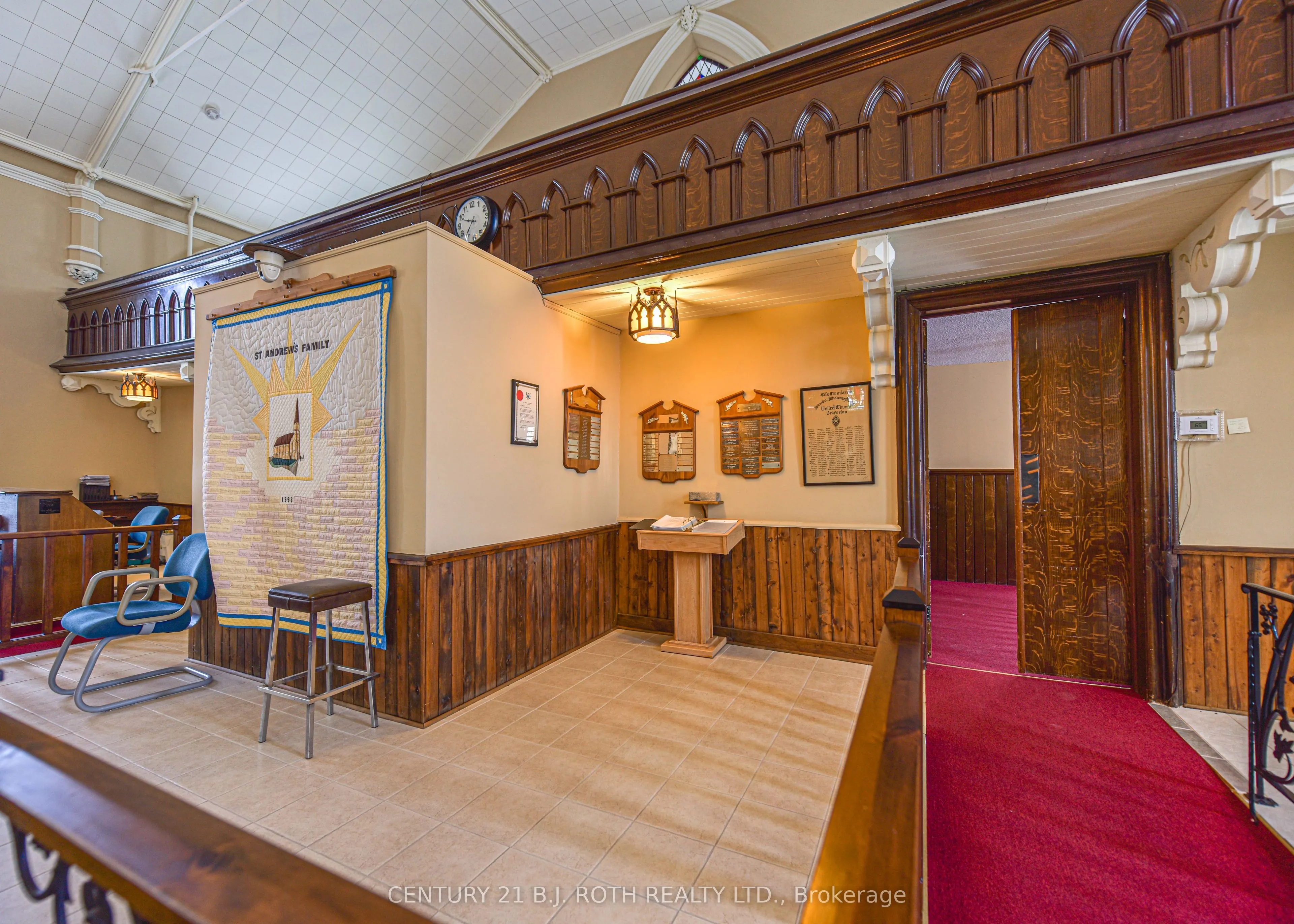 523 Simcoe Street
