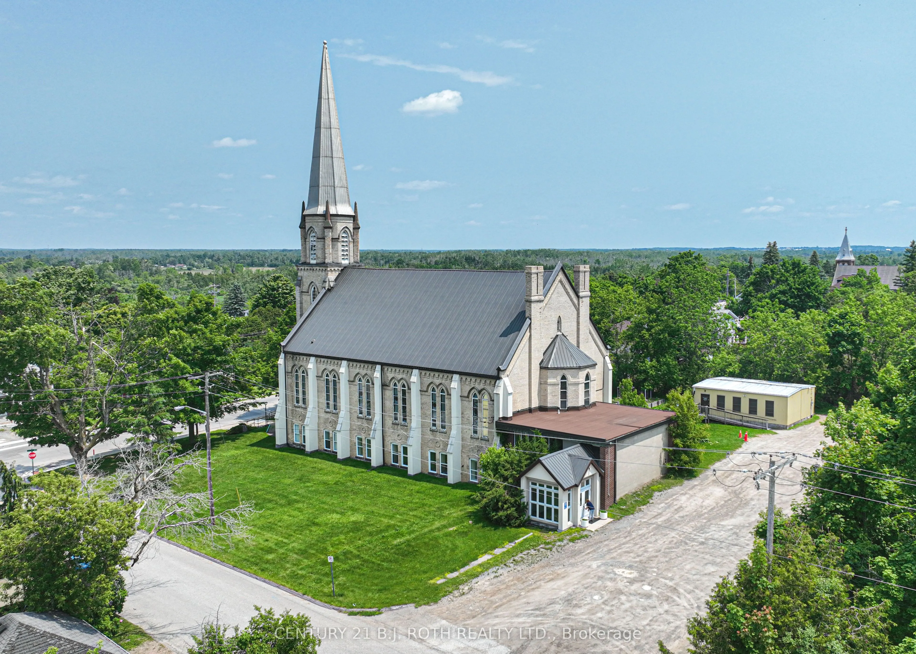 523 Simcoe Street