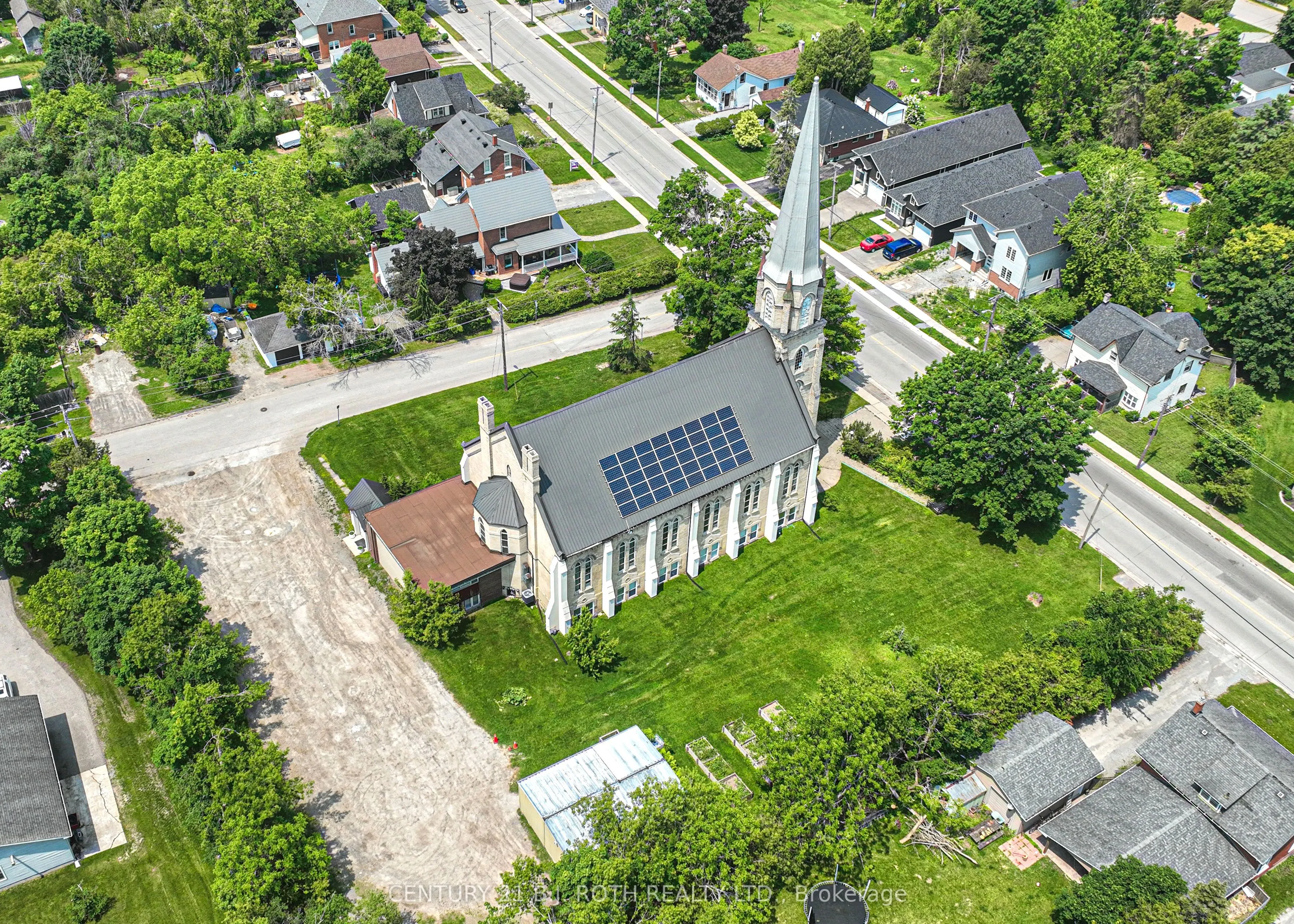 523 Simcoe Street
