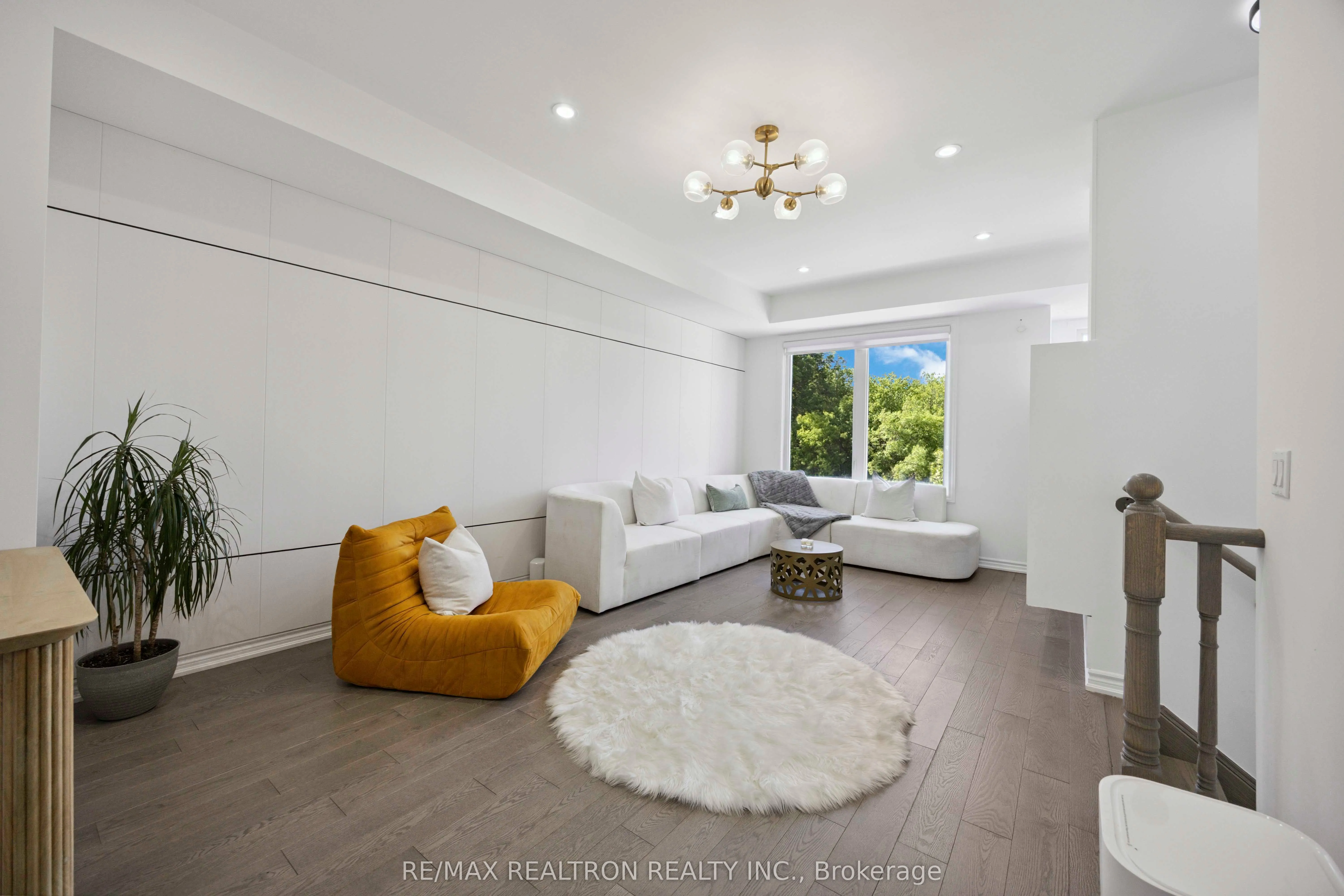 55 Puisaya Drive