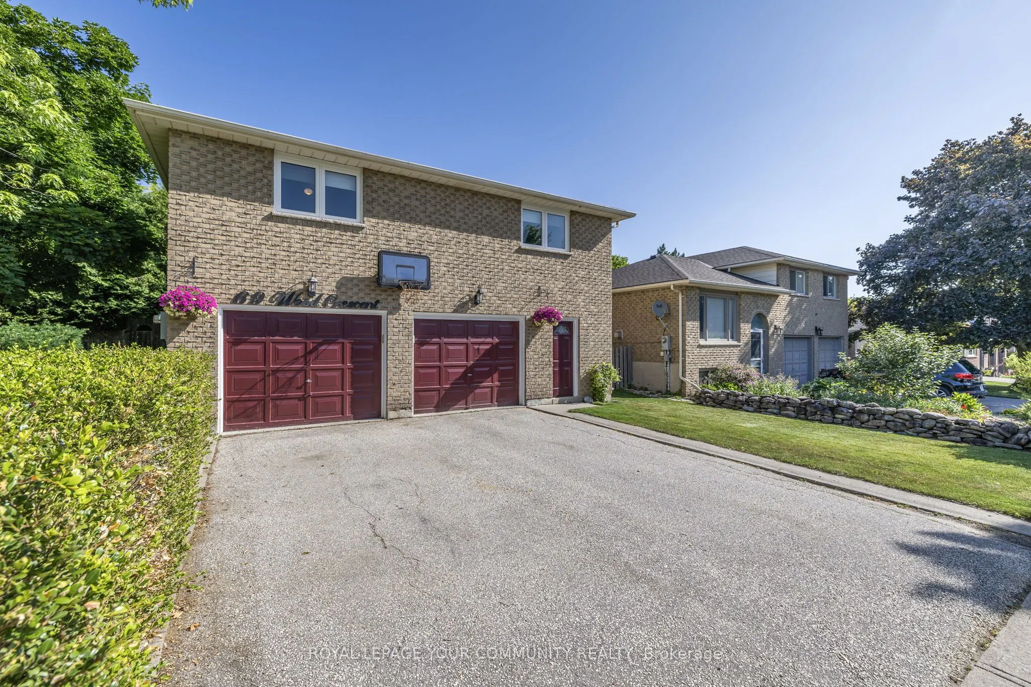 69 Wood Crescent