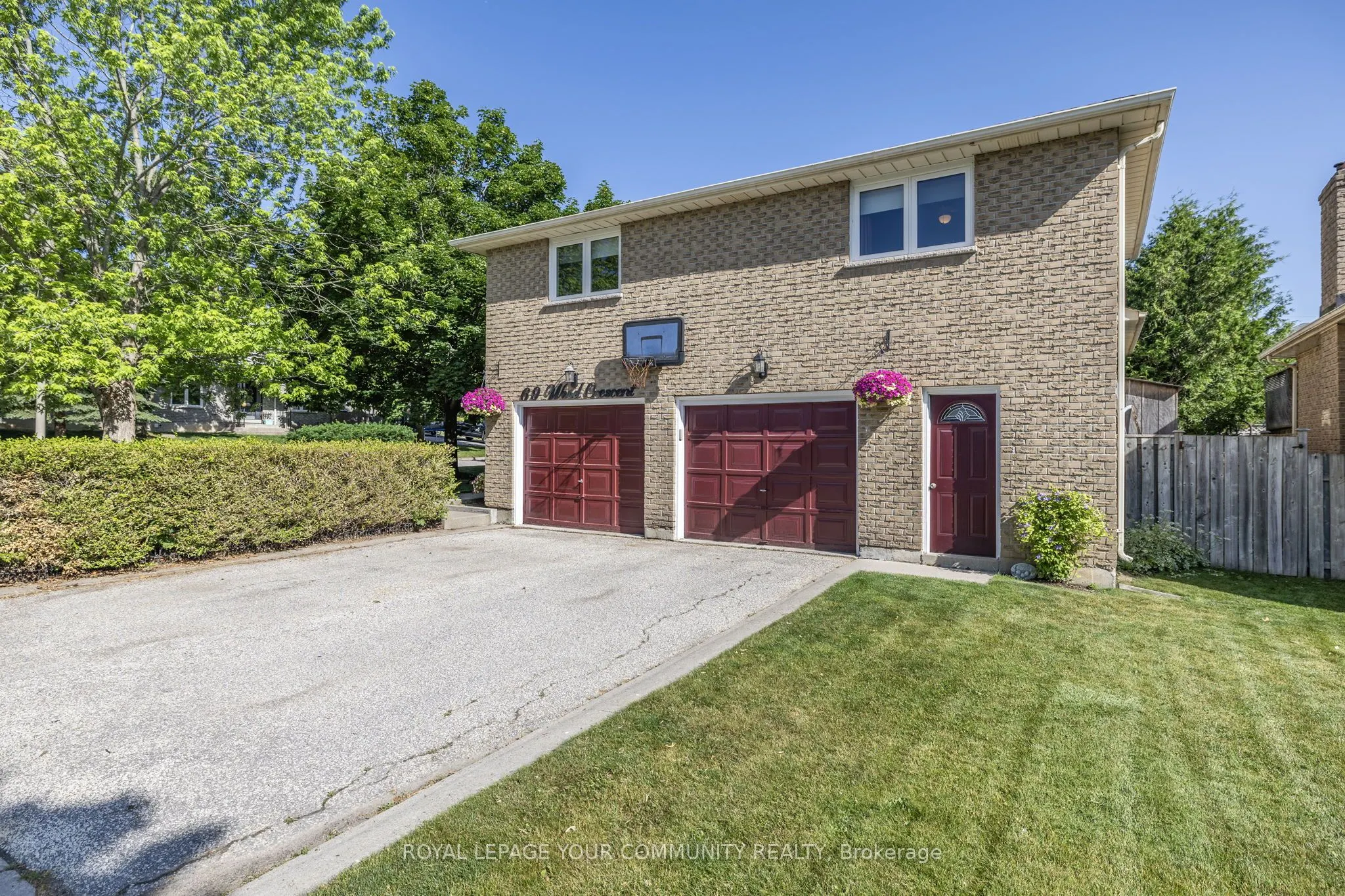 69 Wood Crescent