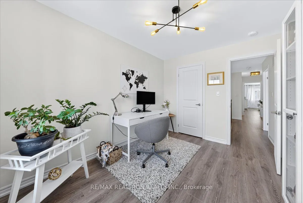 84 Ferragine Crescent