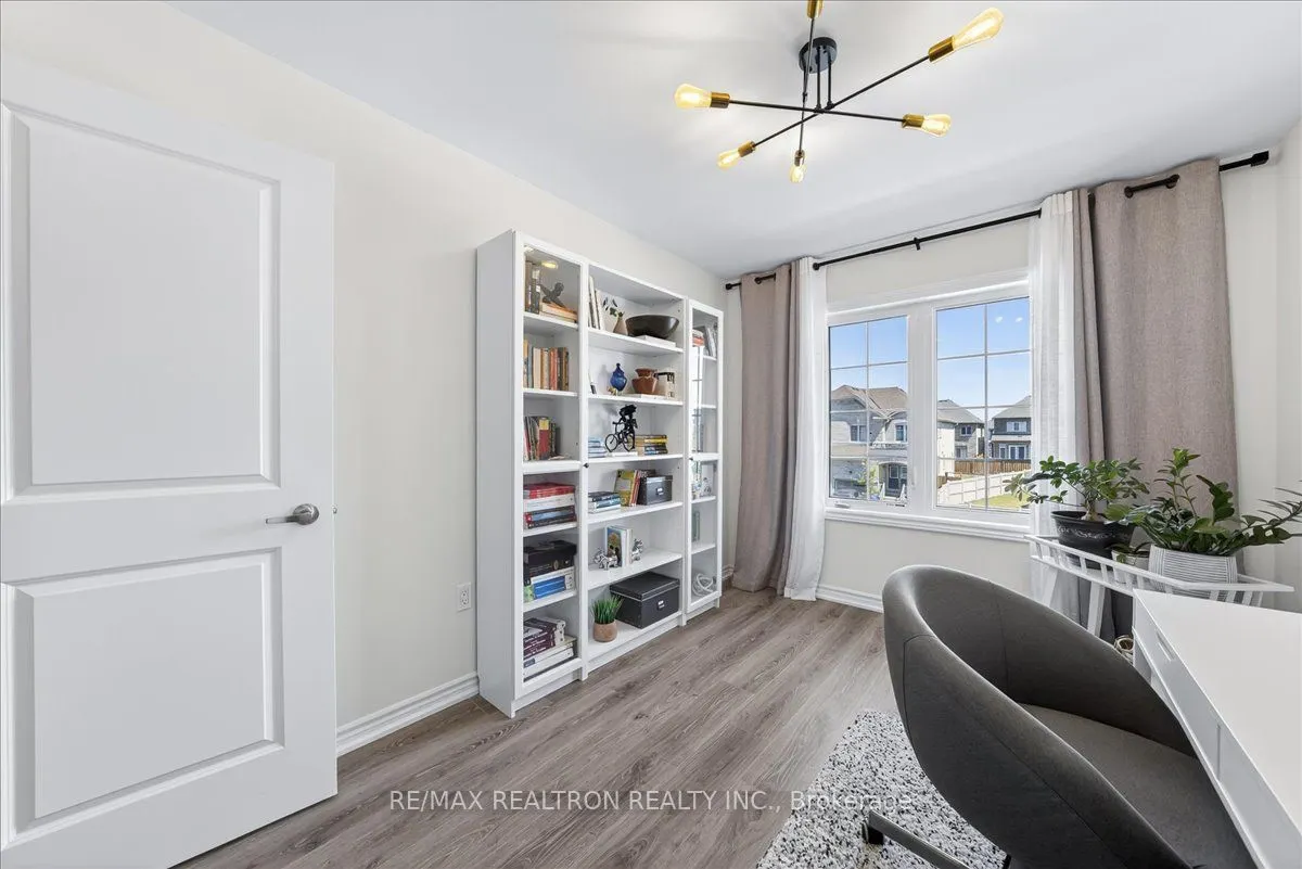 84 Ferragine Crescent