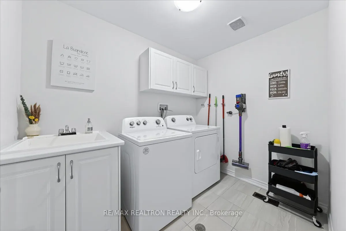 84 Ferragine Crescent