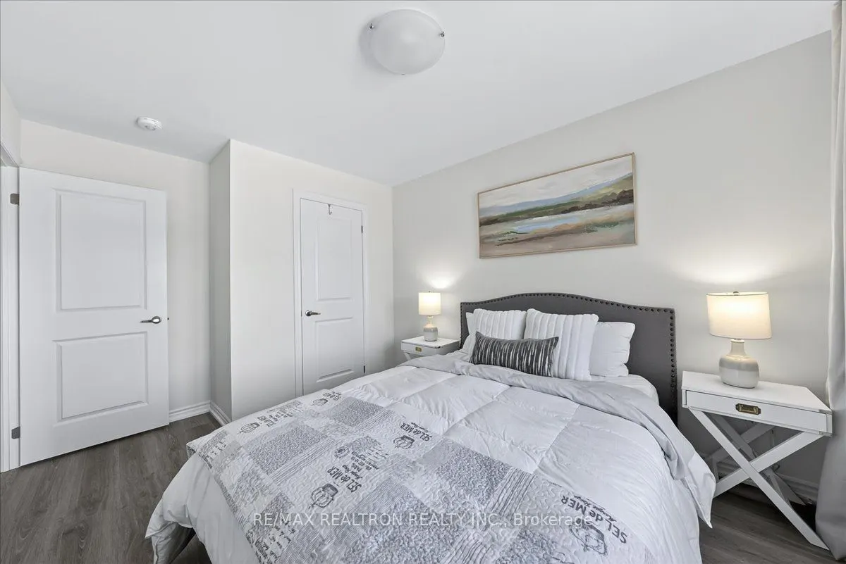 84 Ferragine Crescent