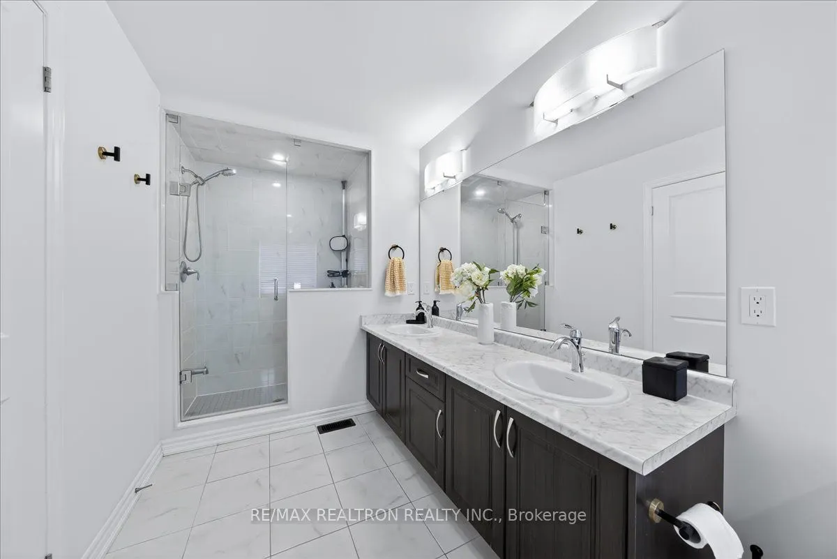 84 Ferragine Crescent