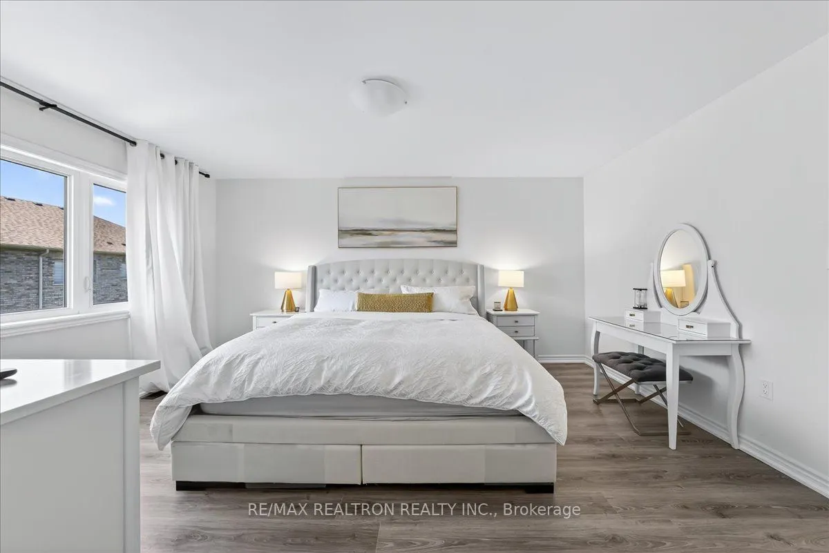 84 Ferragine Crescent
