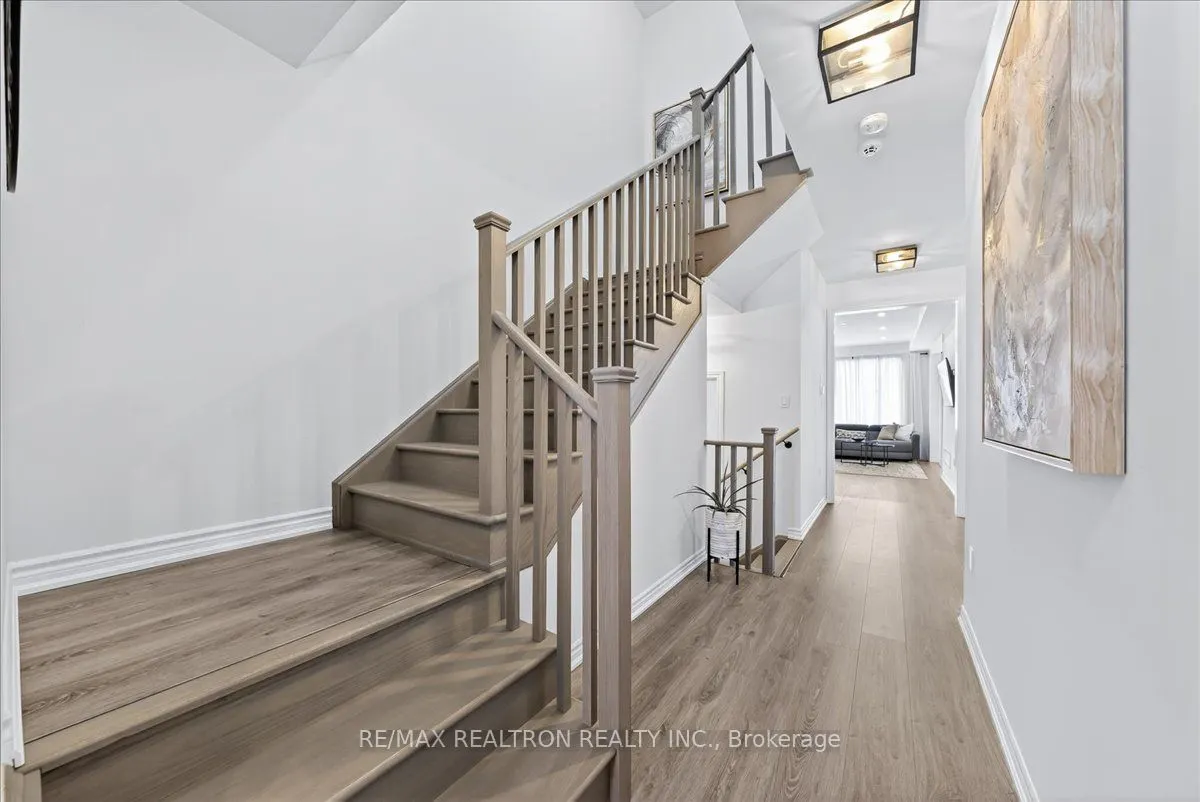 84 Ferragine Crescent