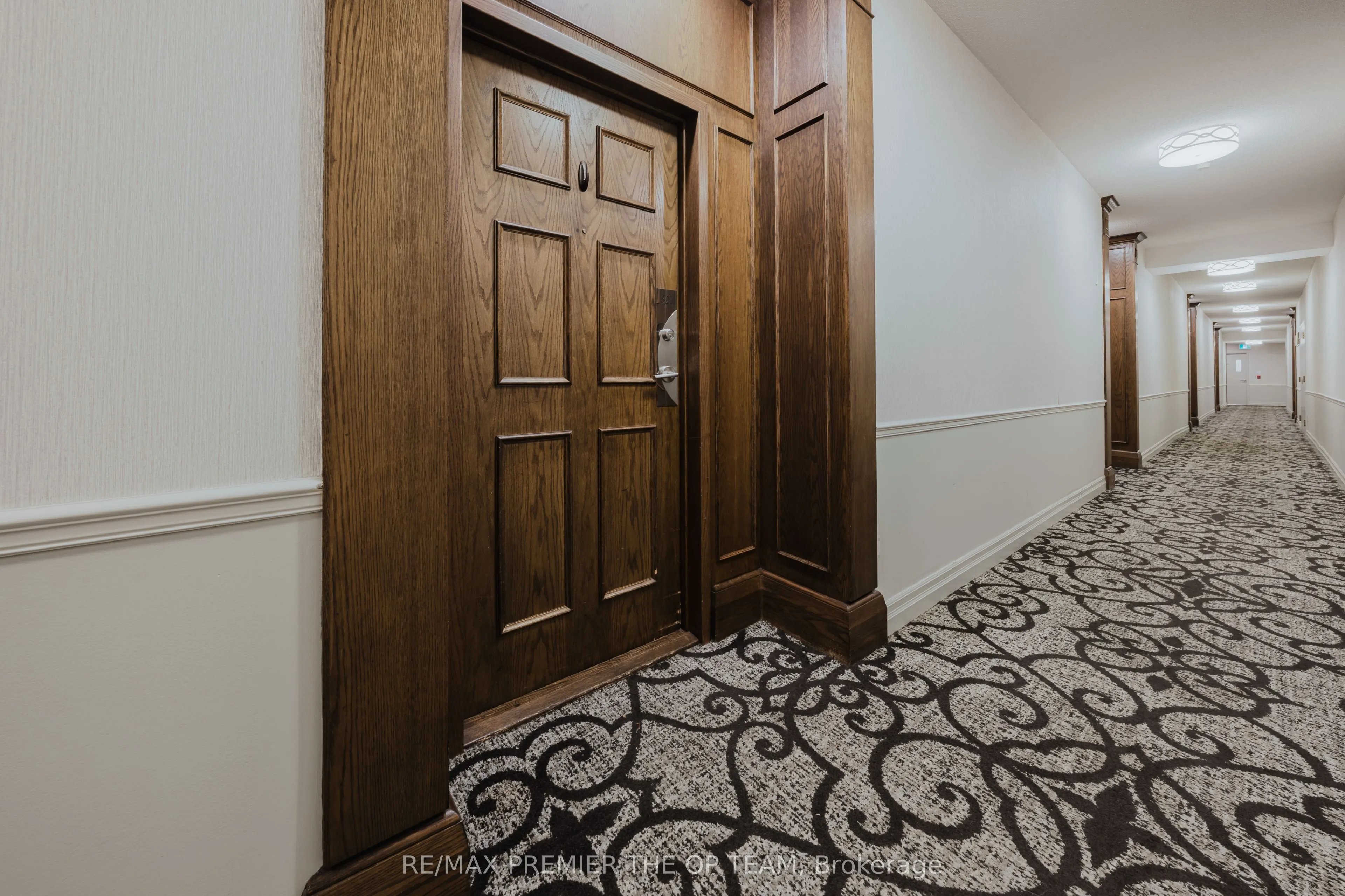 121 Woodbridge Avenue, #321