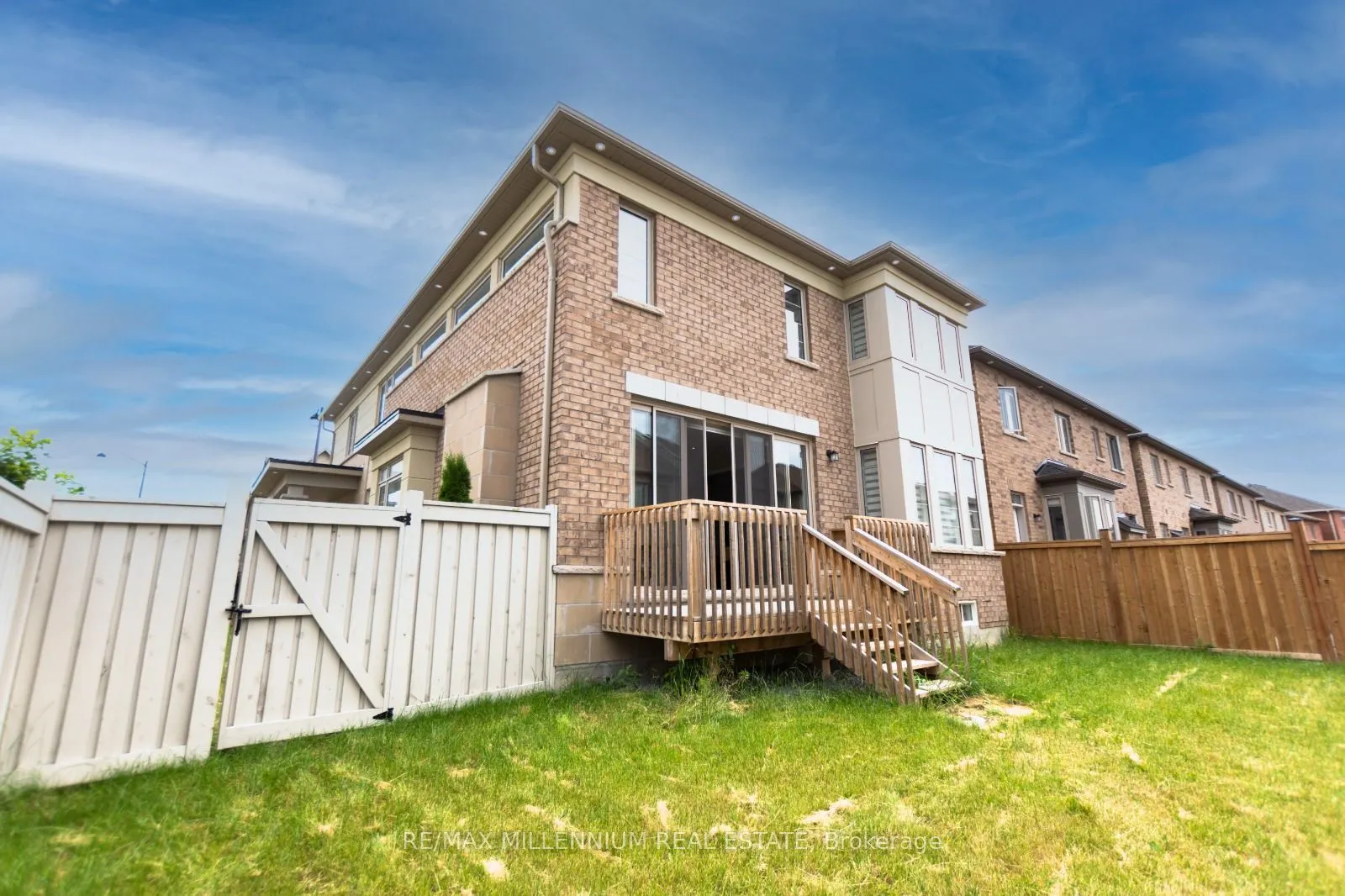 40 Frederick Pearson Street