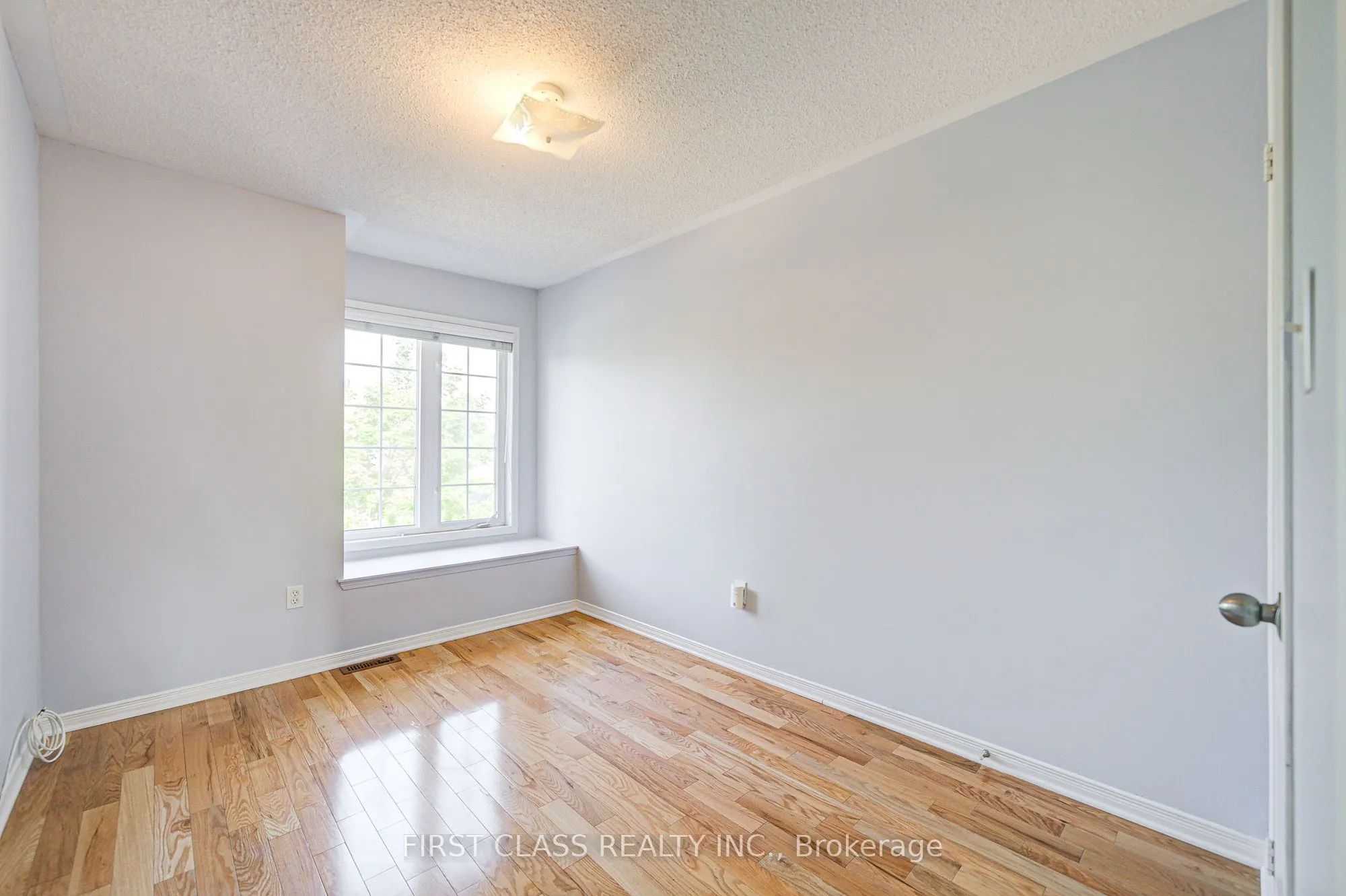 19 Benjamin Hood Crescent
