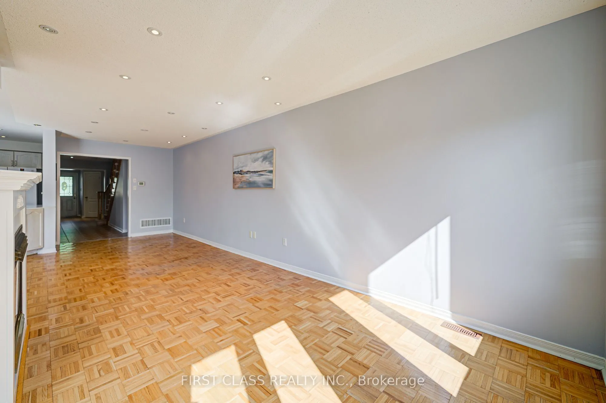 19 Benjamin Hood Crescent