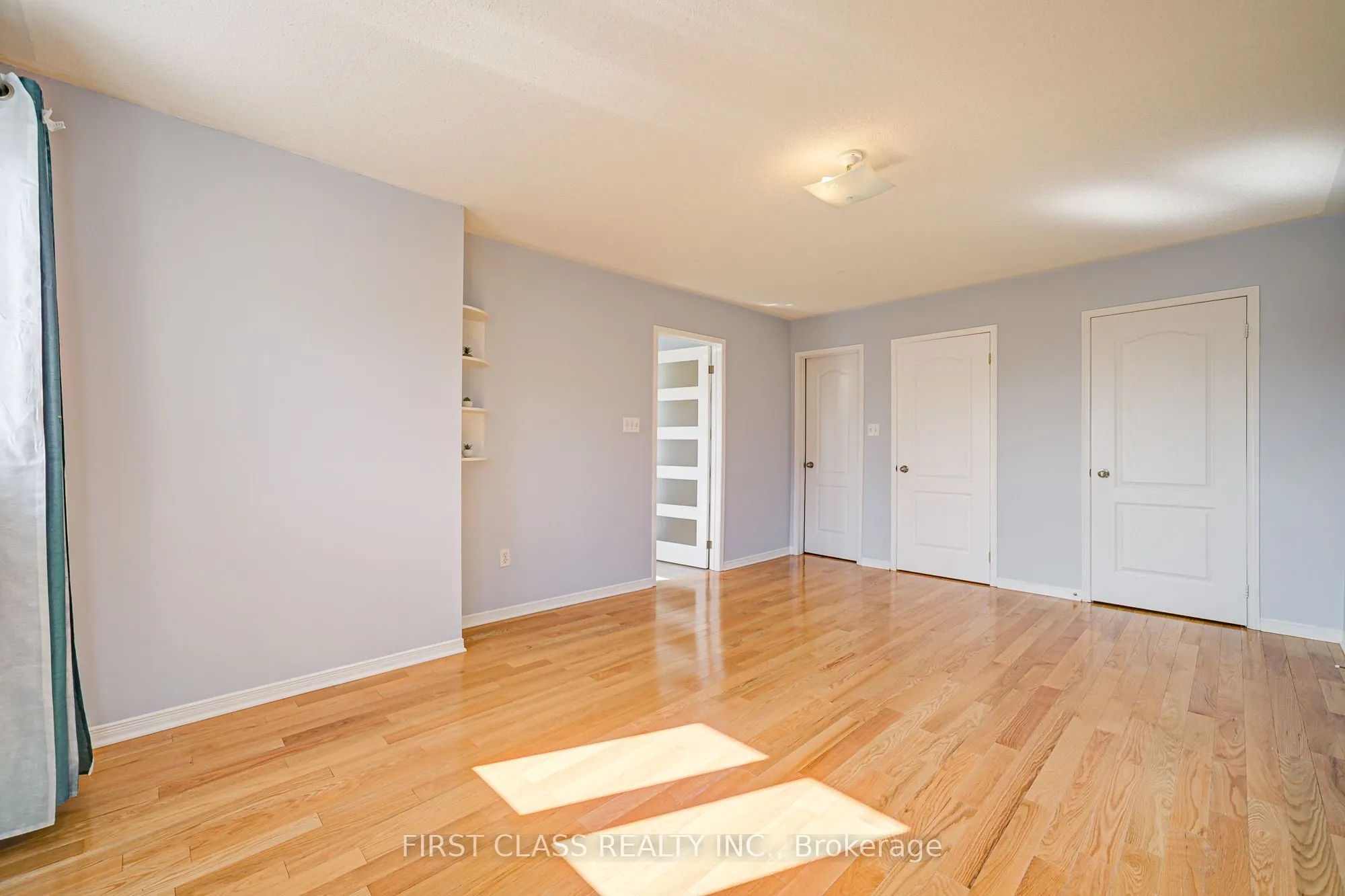 19 Benjamin Hood Crescent