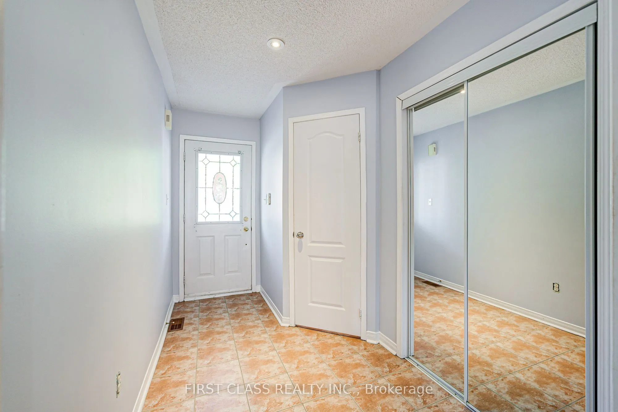 19 Benjamin Hood Crescent