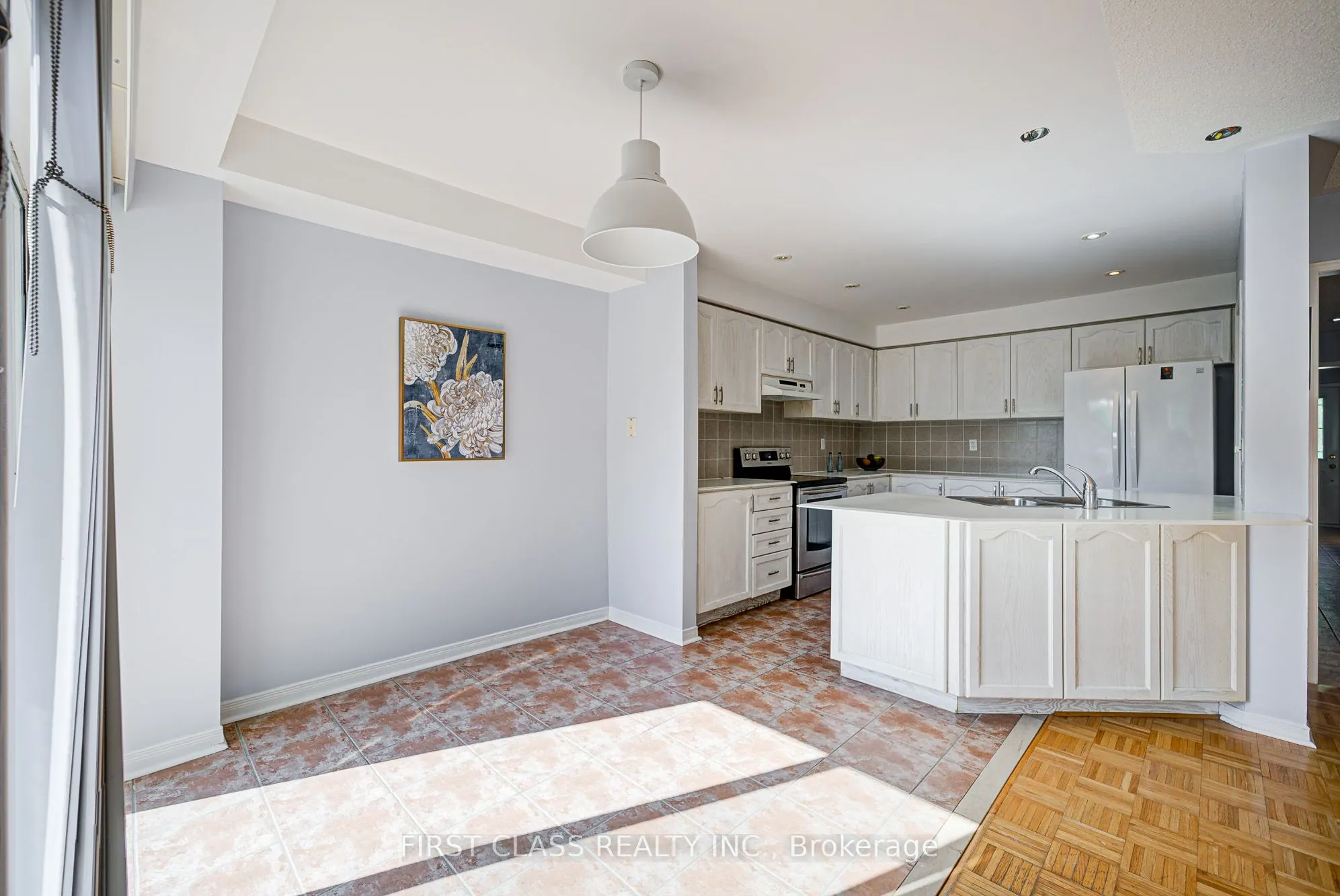 19 Benjamin Hood Crescent