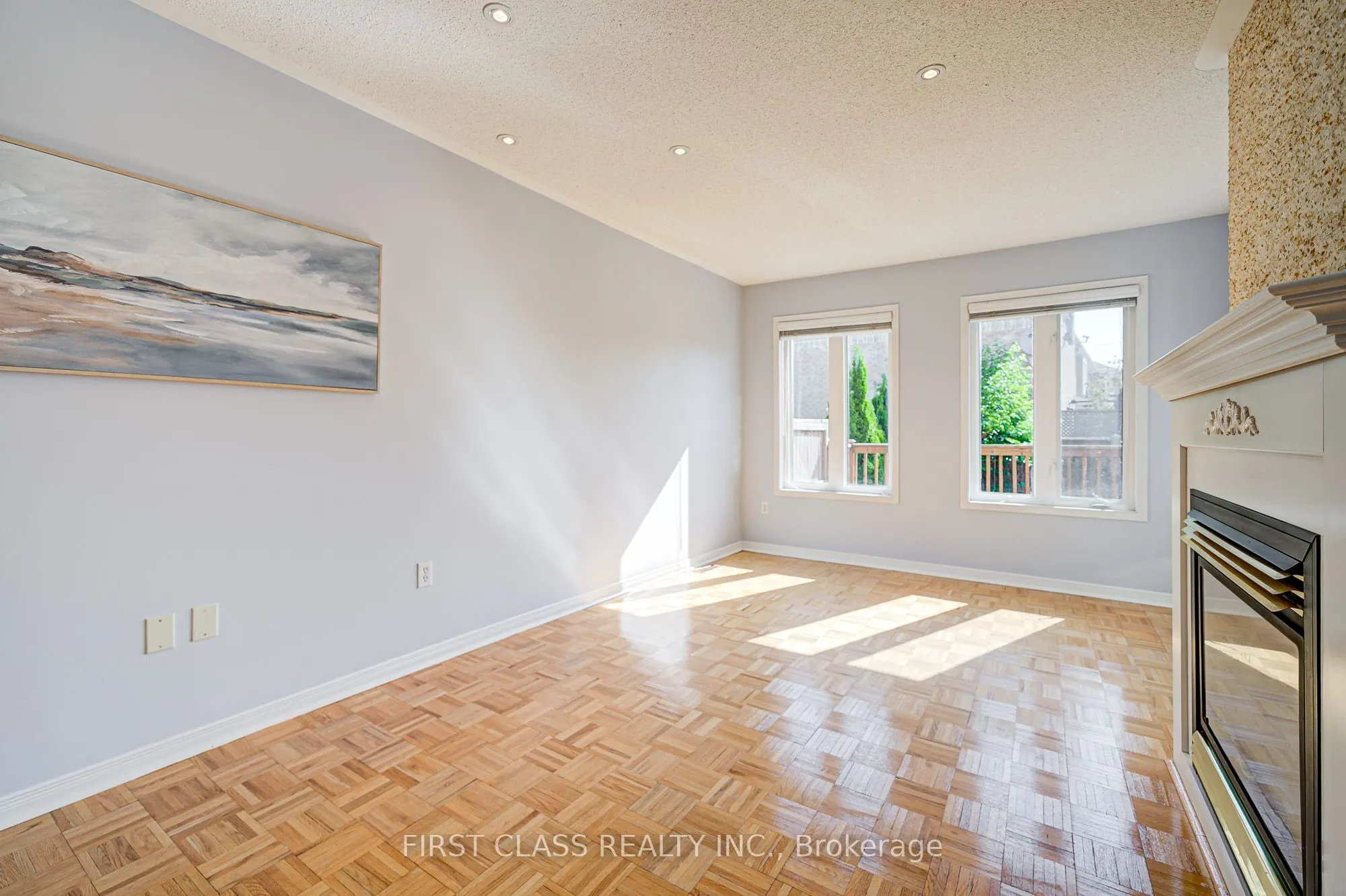 19 Benjamin Hood Crescent