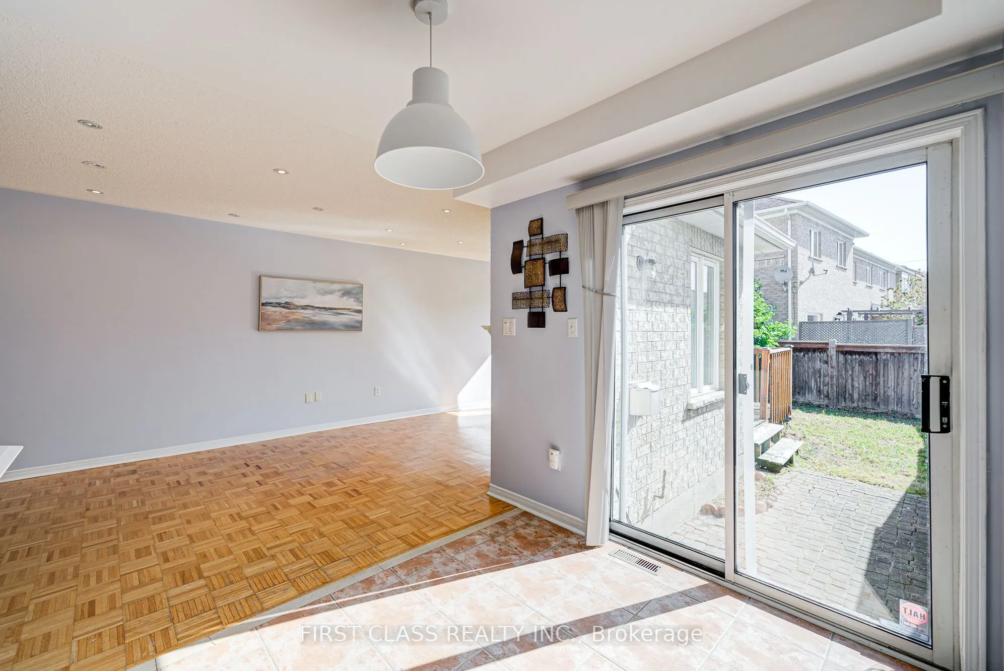 19 Benjamin Hood Crescent