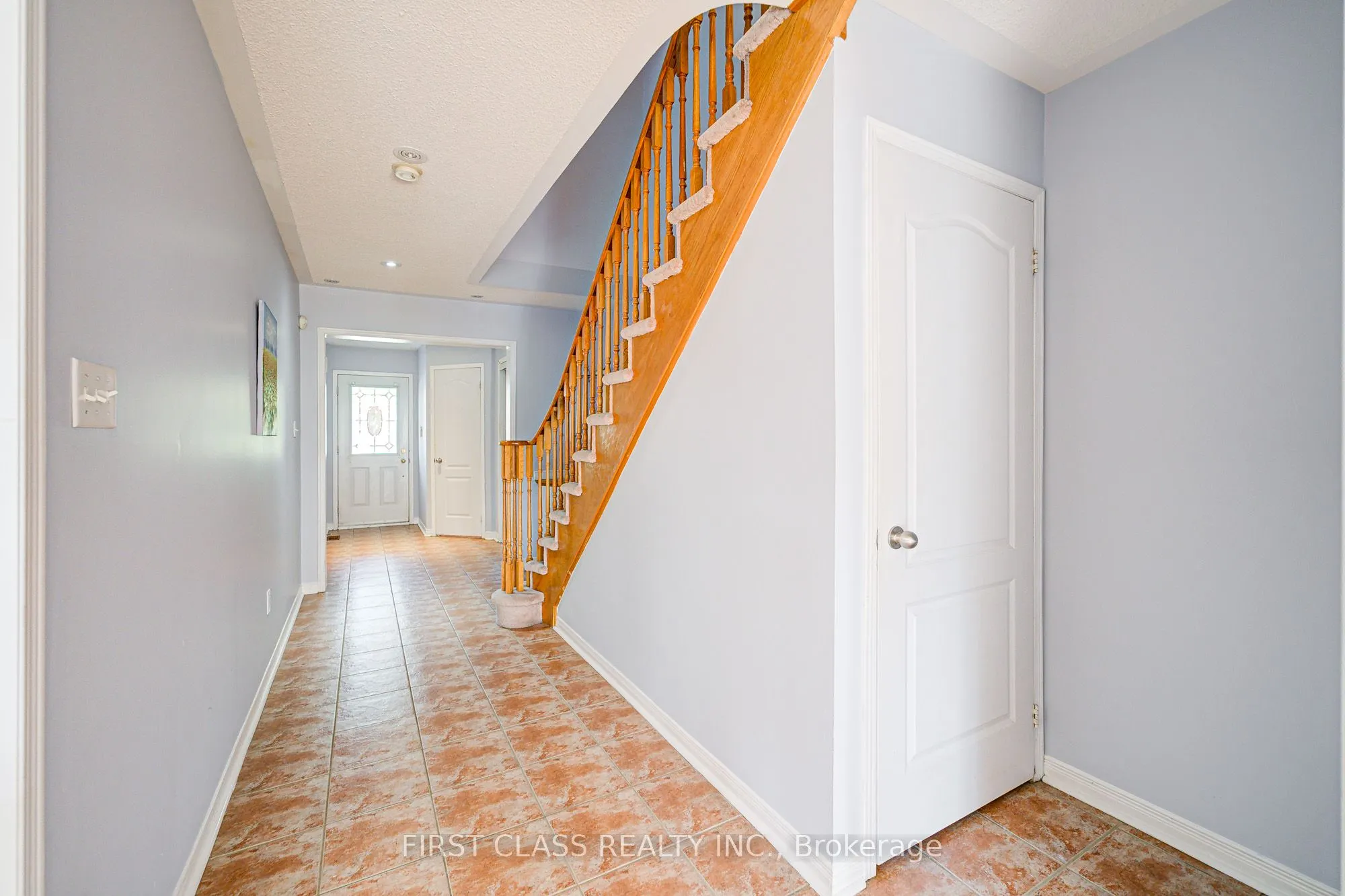 19 Benjamin Hood Crescent