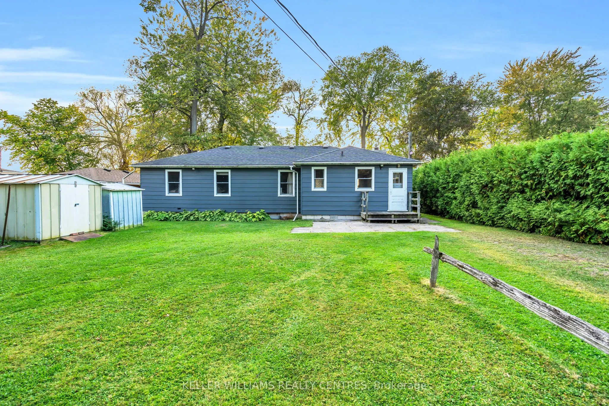 28 McRae Beach Road S