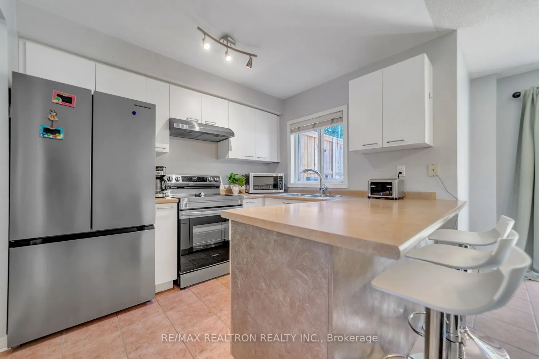 541 Bondi Avenue