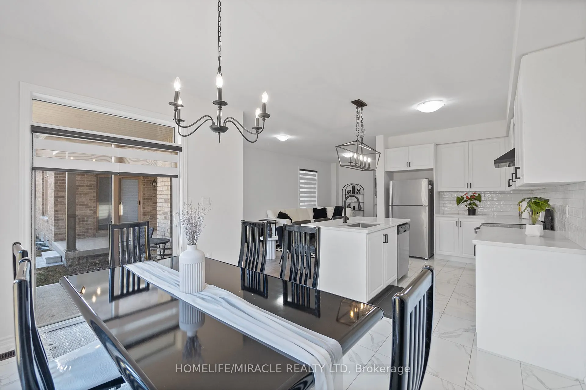 57 Ferragine Crescent
