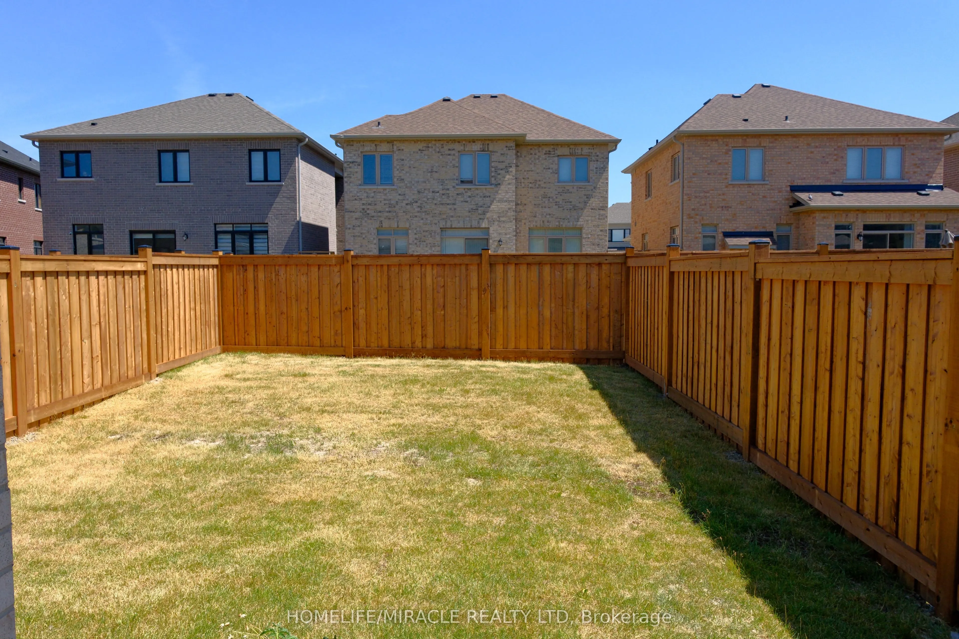 57 Ferragine Crescent