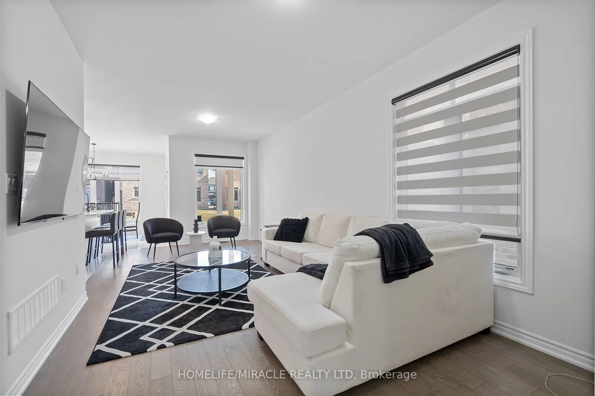57 Ferragine Crescent