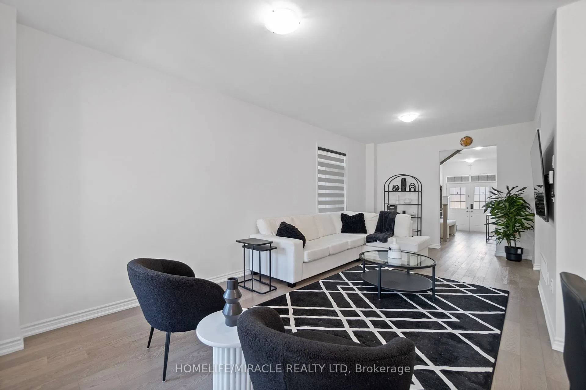 57 Ferragine Crescent