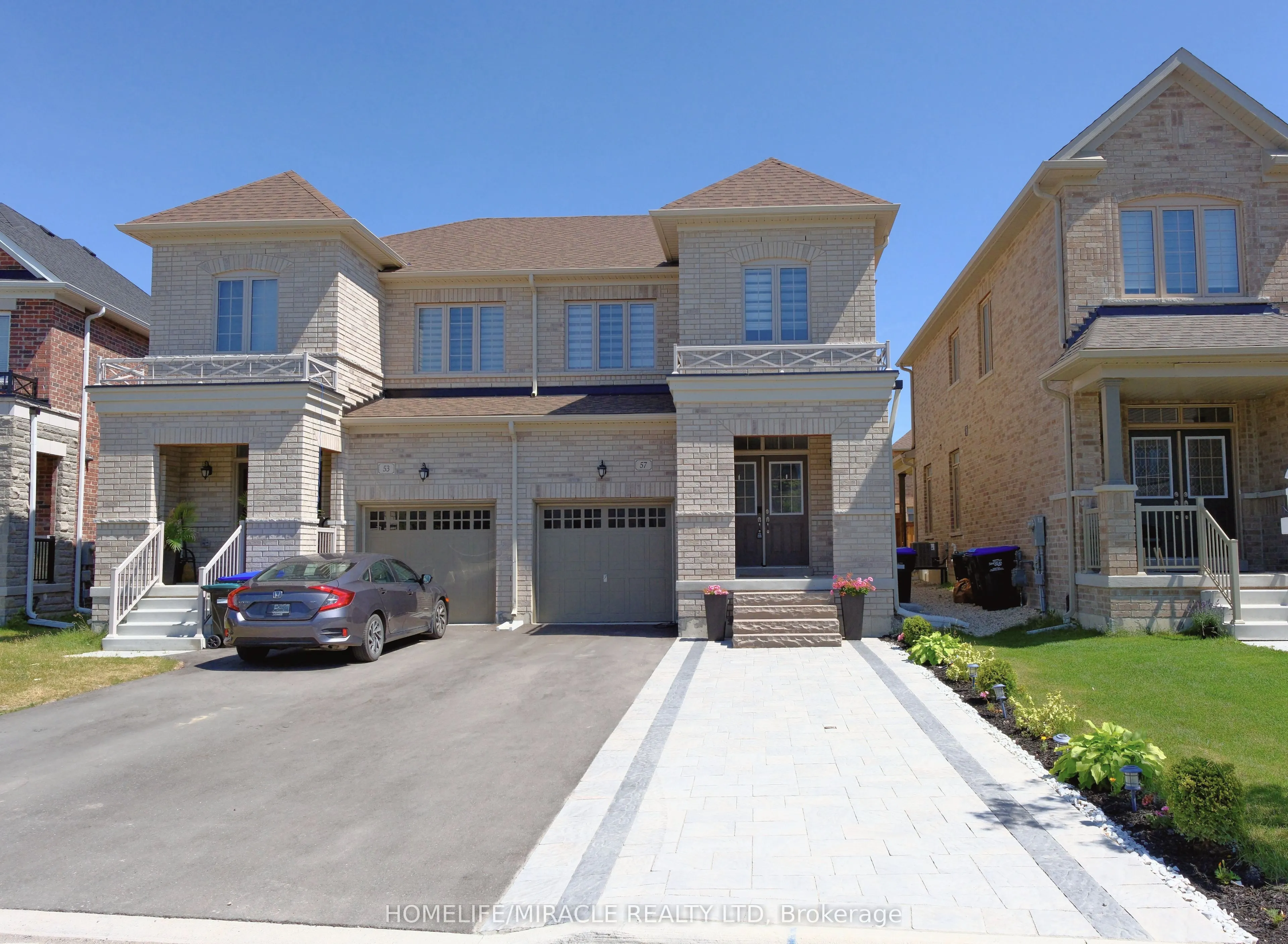 57 Ferragine Crescent